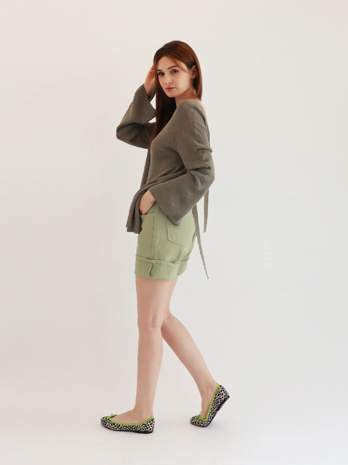 블라뱅(BLAHBANG) 홀가먼트 섹시백 (khaki)
