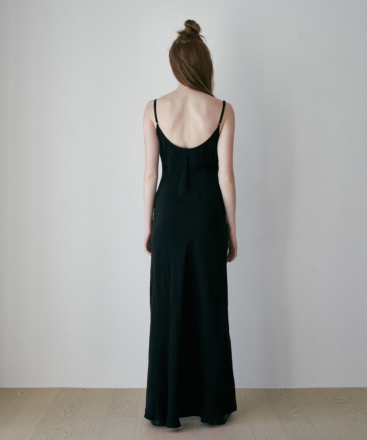 르브아시스(REVOIRSIS) maxi dresses black