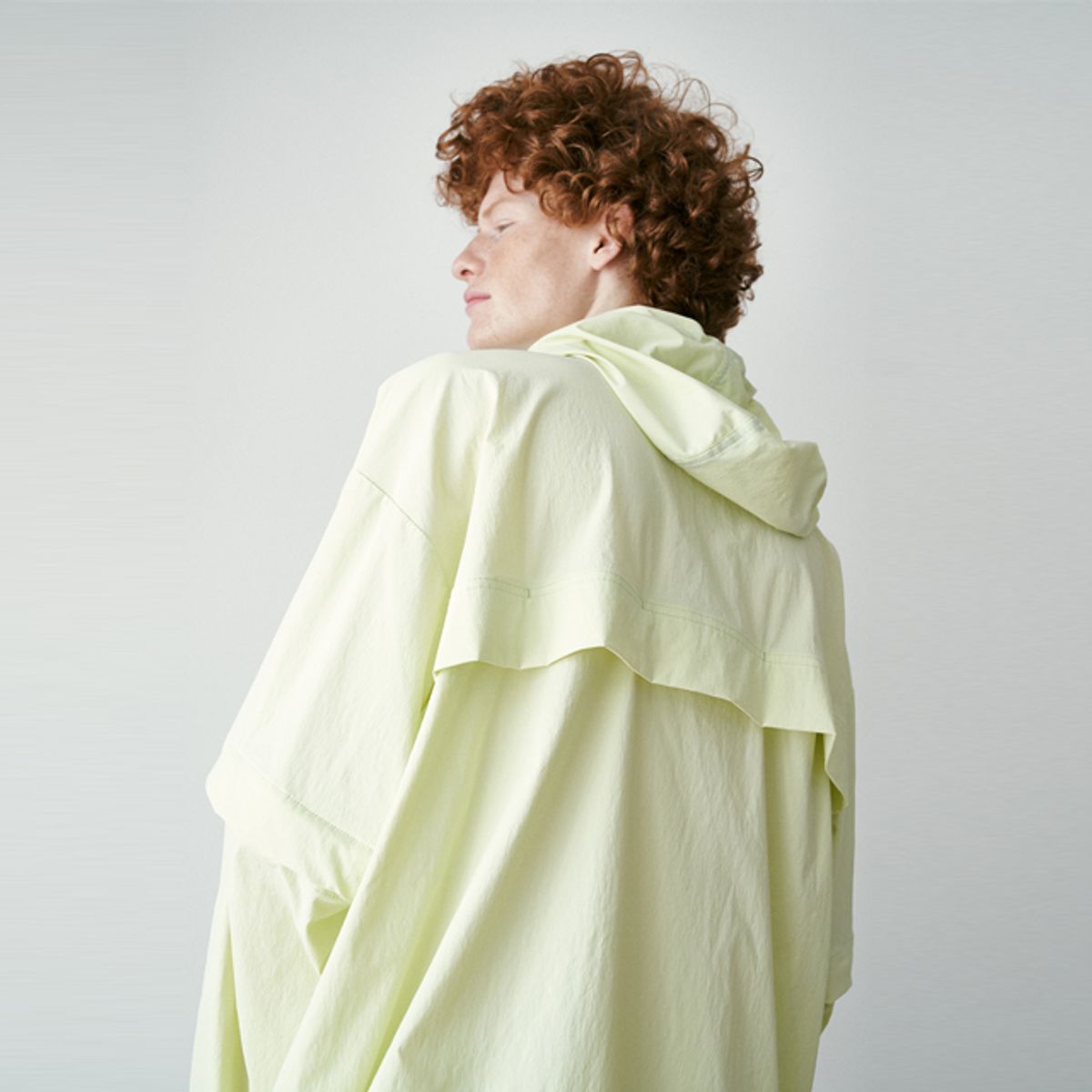 르브아시스(REVOIRSIS) RVIS convert anorak