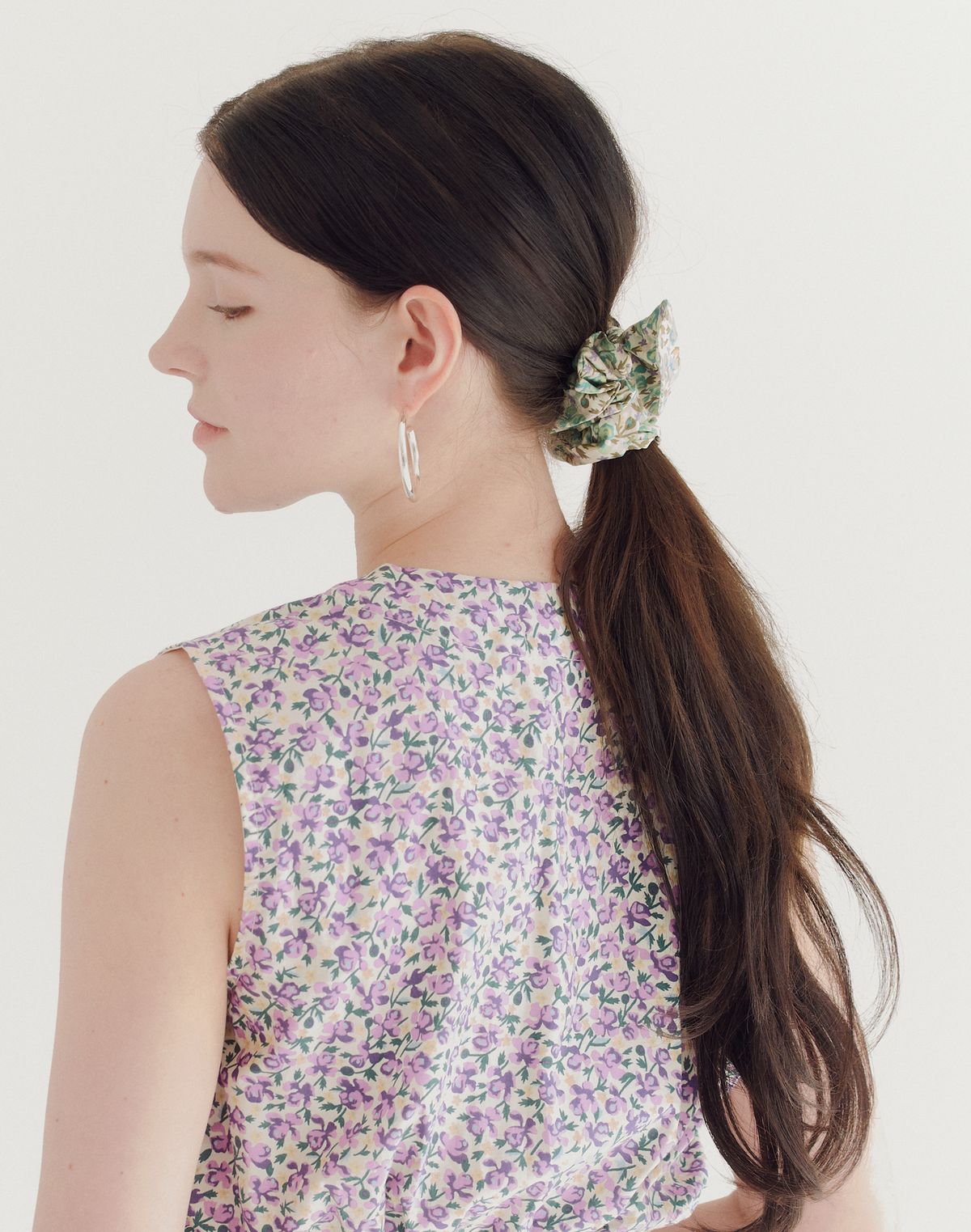 썸띵굿(SOMETHING GOOD) Tie Bow Scrunchy_Floral_GREEN