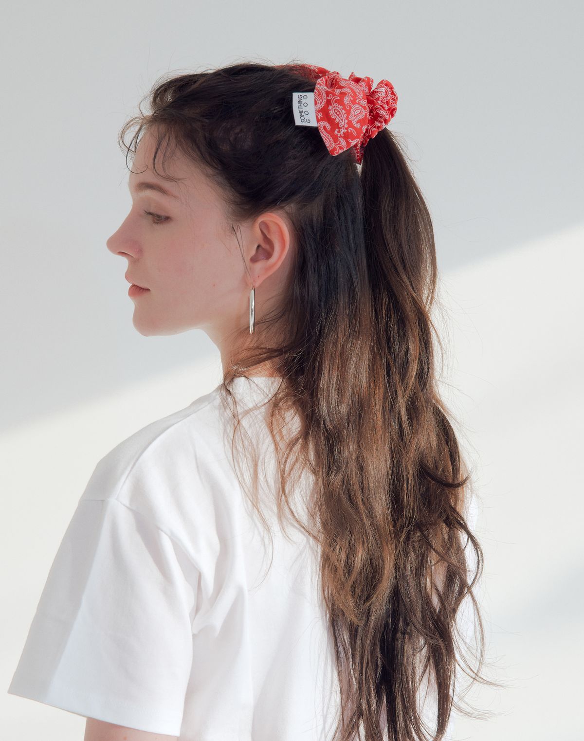 썸띵굿(SOMETHING GOOD) Tie Bow Scrunchy_Paisley_RED