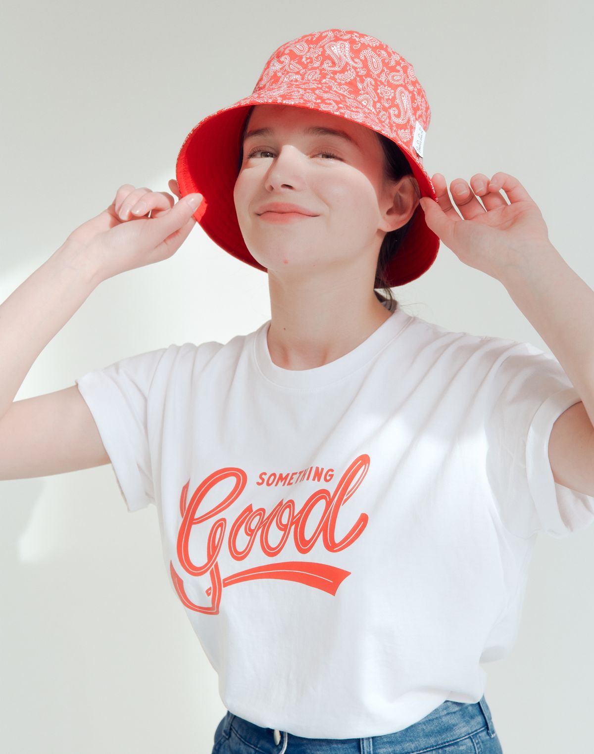 썸띵굿(SOMETHING GOOD) STG Reversible Bucket Hat_RED SOLID X RED PAISLEY