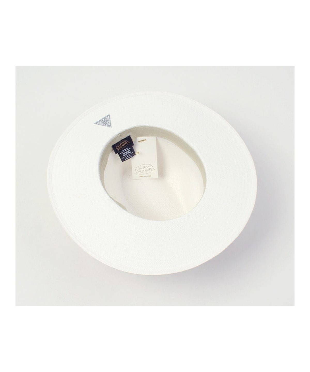 유니버셜 케미스트리(UNIVERSAL CHEMISTRY) Blue Mono Line Summer Long White Fedora 여름페도라