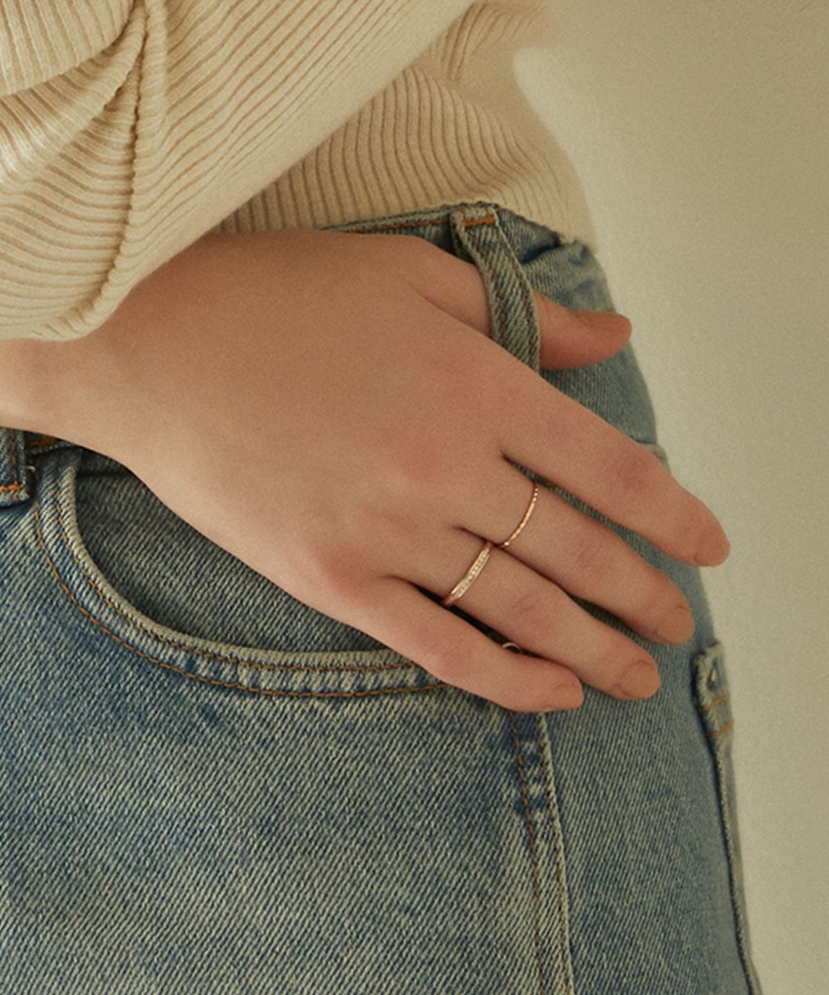 제이에스티나(JESTINA) J e te 반지 (JJJTR00BF118R4120)