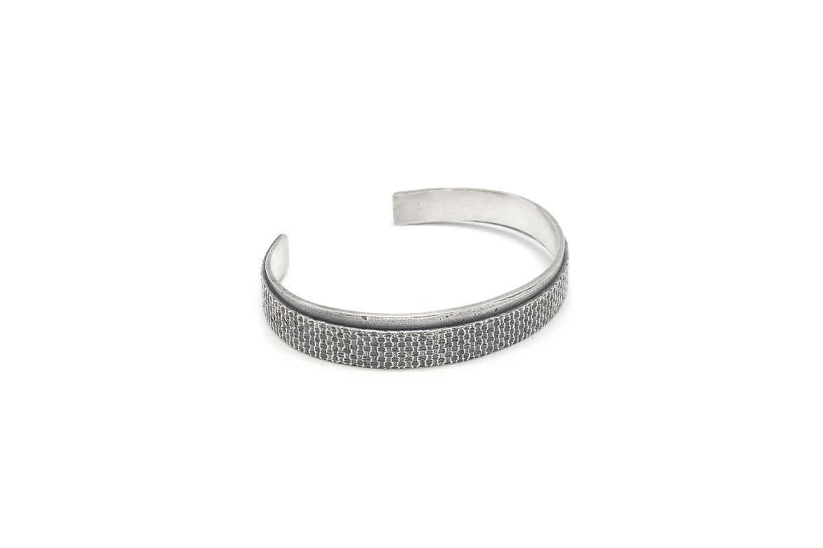 오드콜렛(ODDCOLLET) [SILVER925]Texture band cuffs