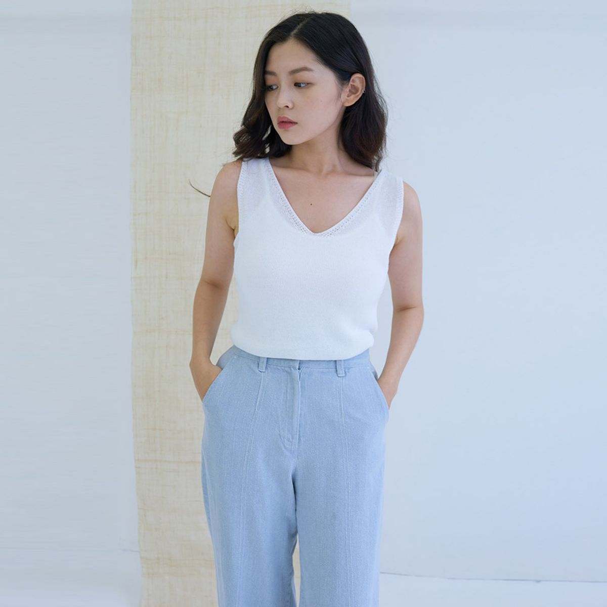 라티젠(LARTIGENT) MTOF4 SET KNIT SLEEVELESS(WHITE)