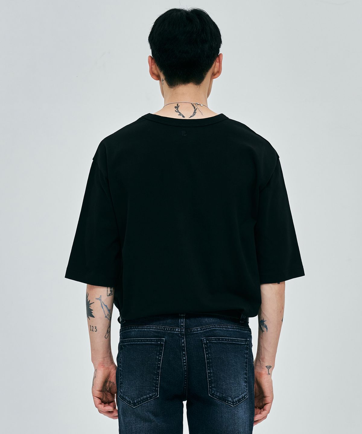 플랙(PLAC) 남성 로고 티셔츠 블랙