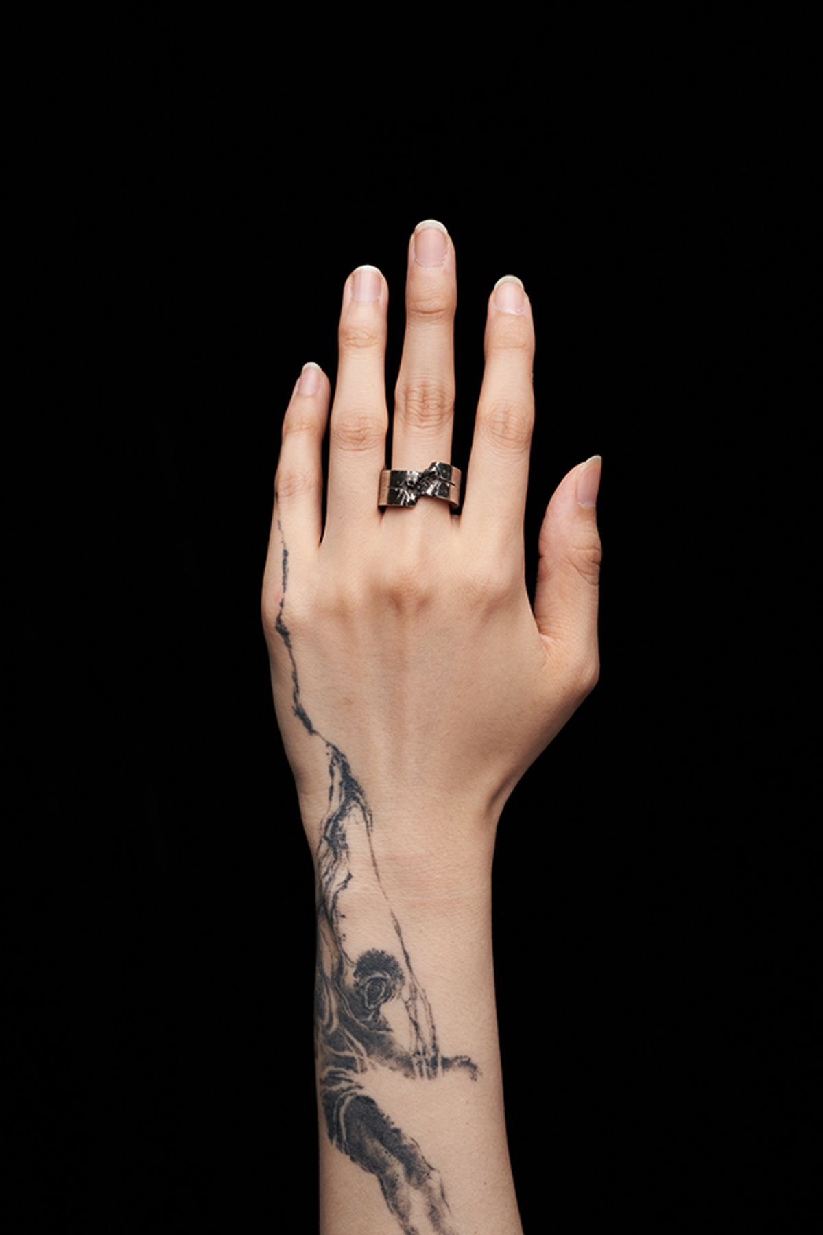 팬도럼주얼리(PANDORUMJEWELRY) 경계[經界]
