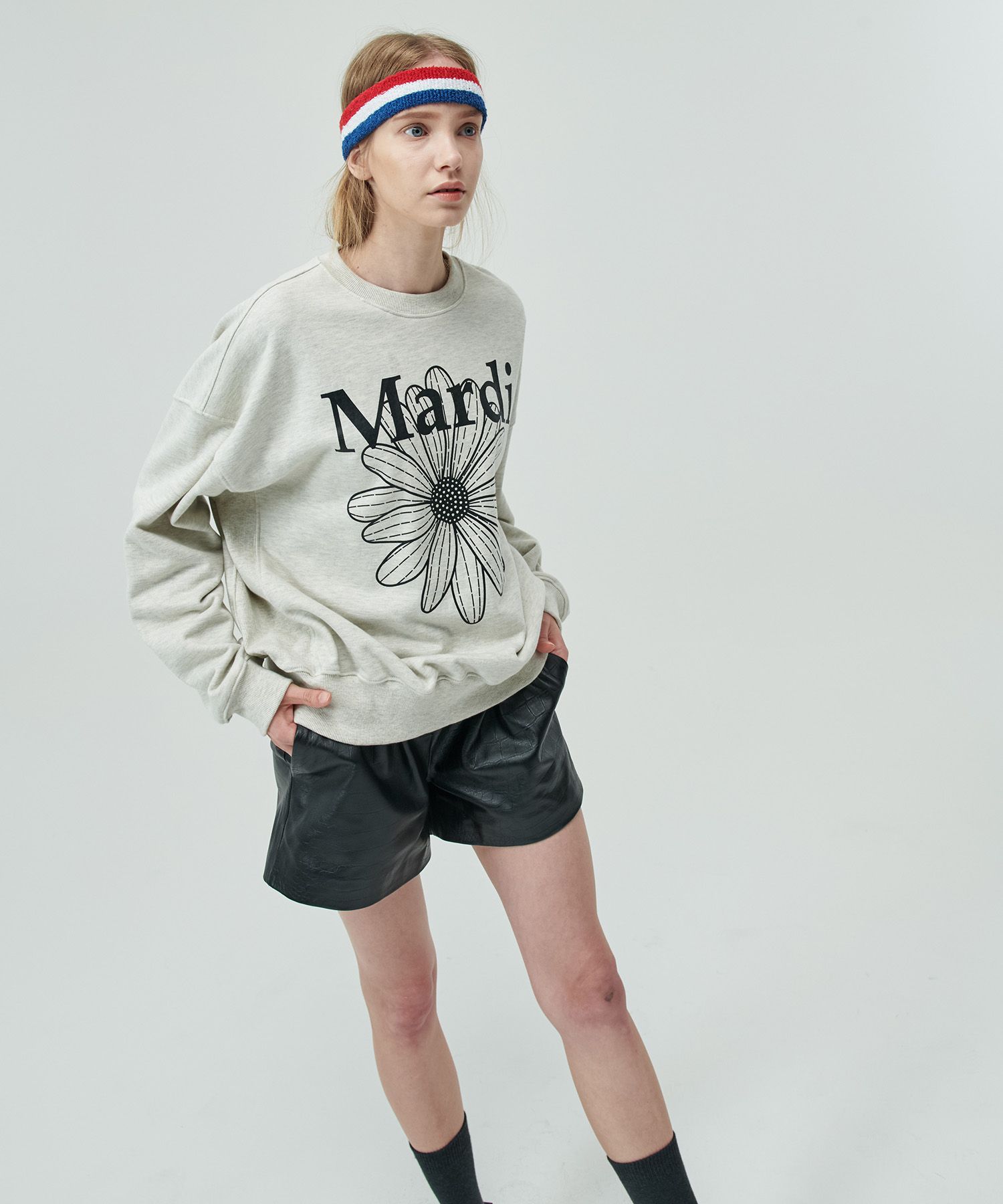 MUSINSA | MARDI MERCREDI SWEATSHIRT FLOWERMARDI_OATMEAL BLACK