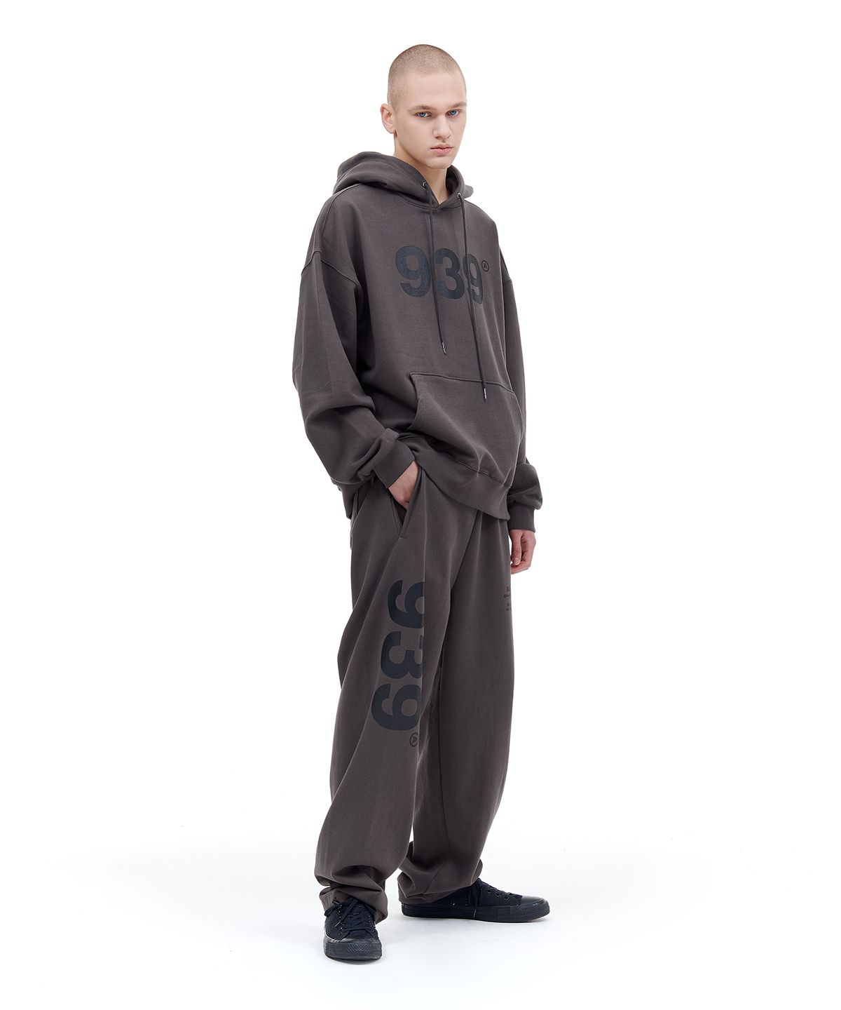 아카이브 볼드(ARCHIVE BOLD) 939 LOGO HOOD (DARK GRAY)