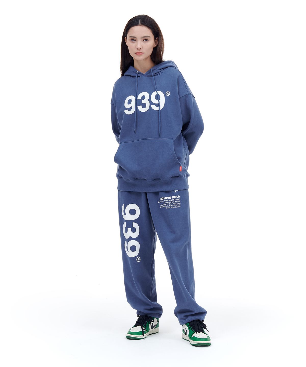 아카이브 볼드(ARCHIVE BOLD) 939 LOGO HOOD (BLUE)