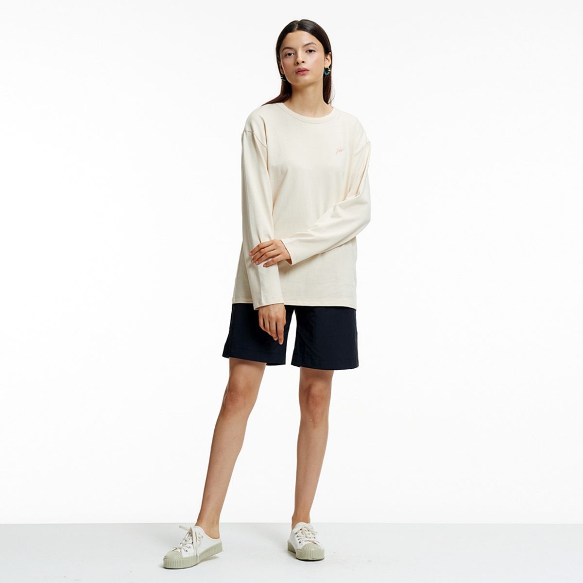 핀블랙(PINBLACK) PIN LOOSE FIT T-SHIRTS IVORY