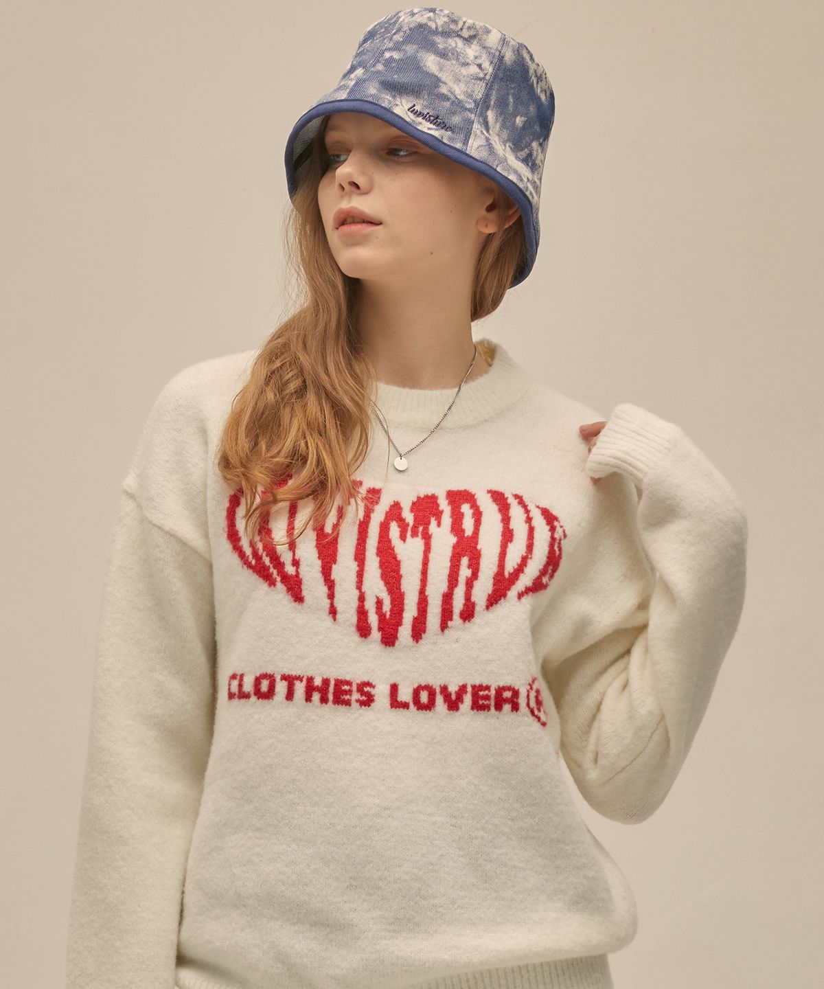 러브이즈트루(LUVISTRUE) PO HEART KNIT(IVORY)