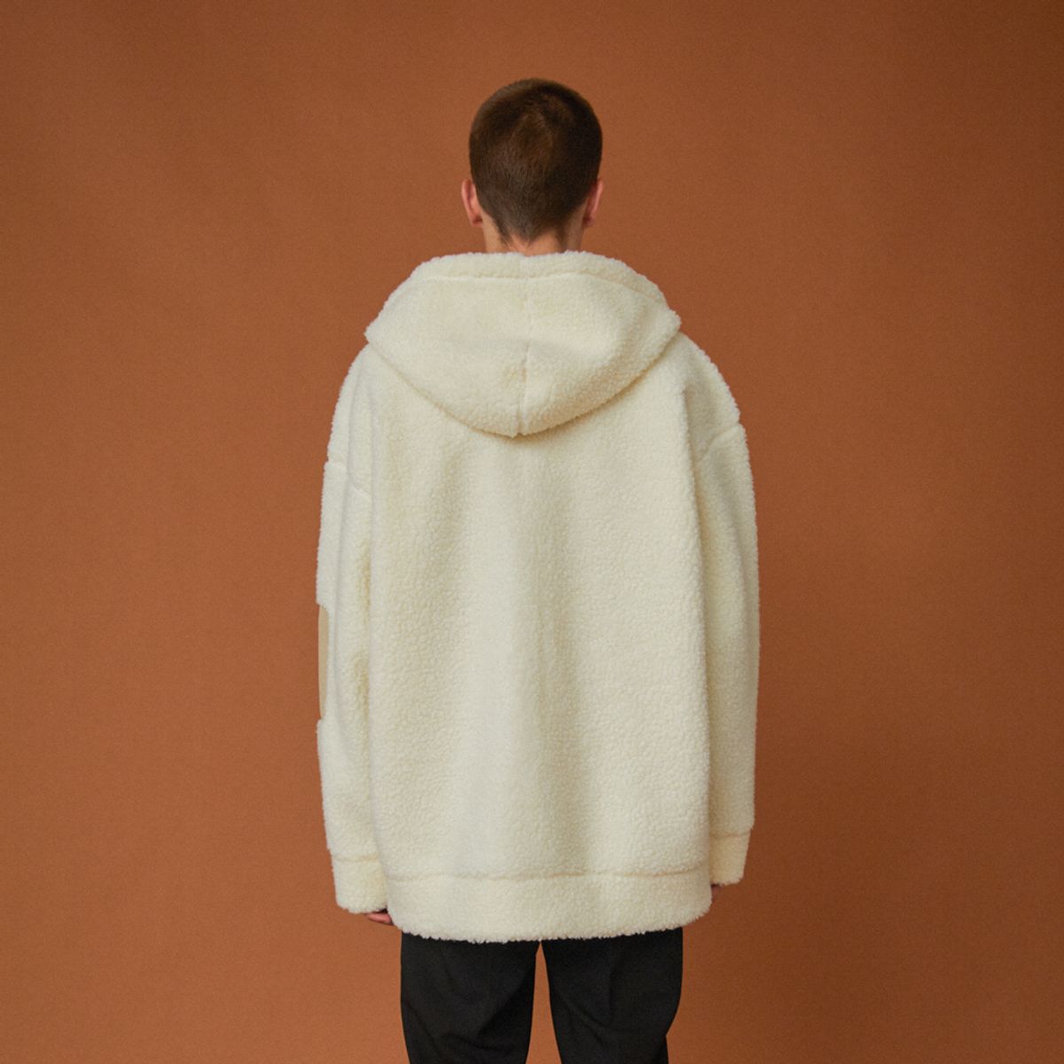 크리스크리스티(CHRIS CHRISTY) 우븐패치 보아후드집업 - CREAM
