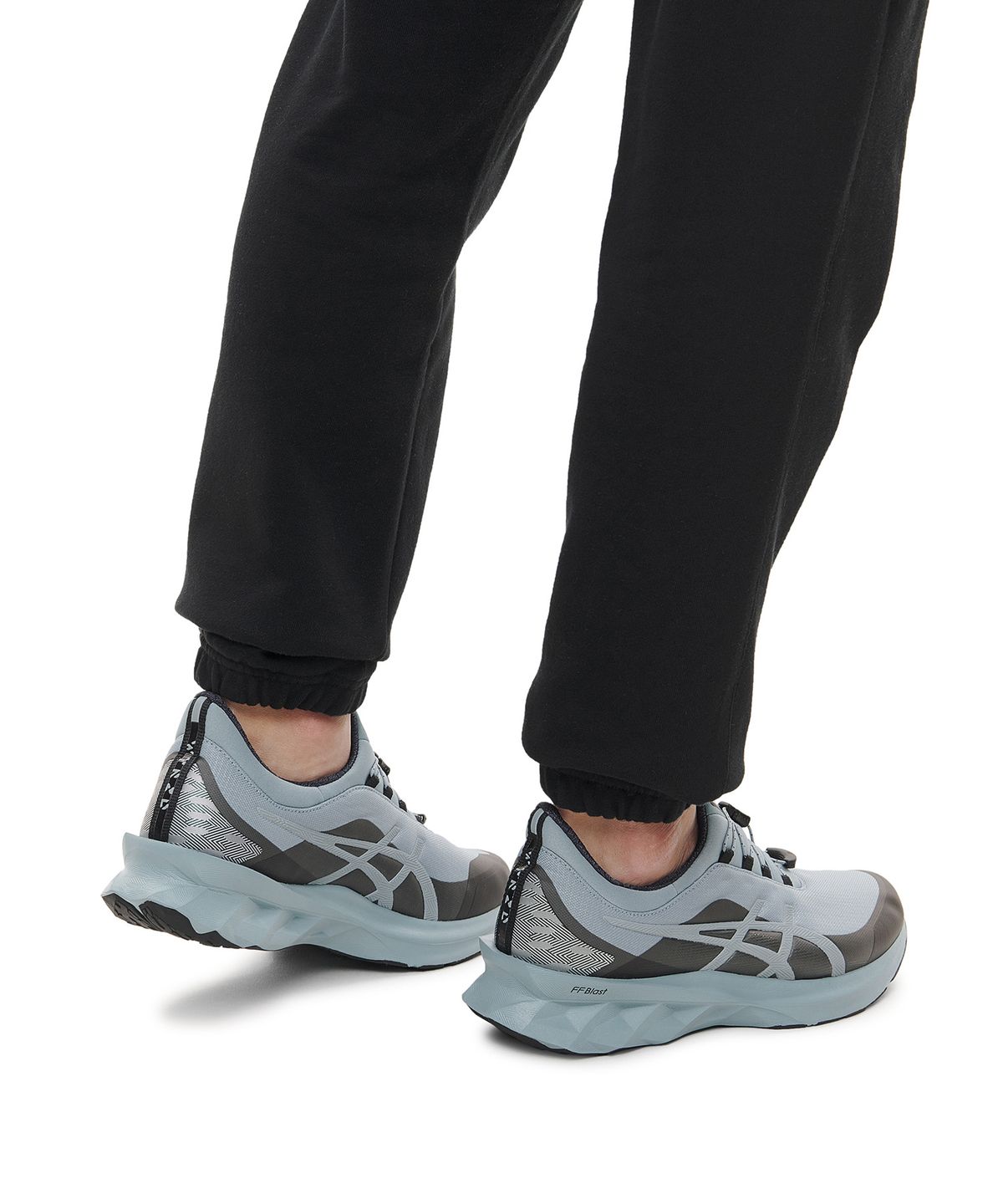 아식스(ASICS) 아식스 PFW 노바블라스트 - 라이트 스틸 / 1201A133-400