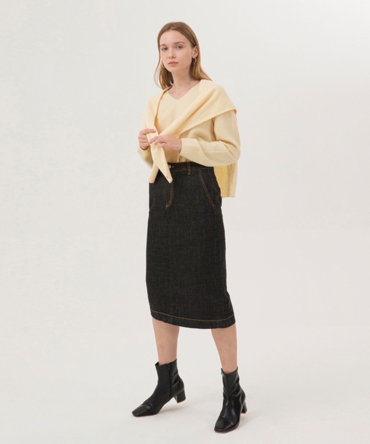 논로컬(NONLOCAL) Wholegarment Shawl - Butter yellow