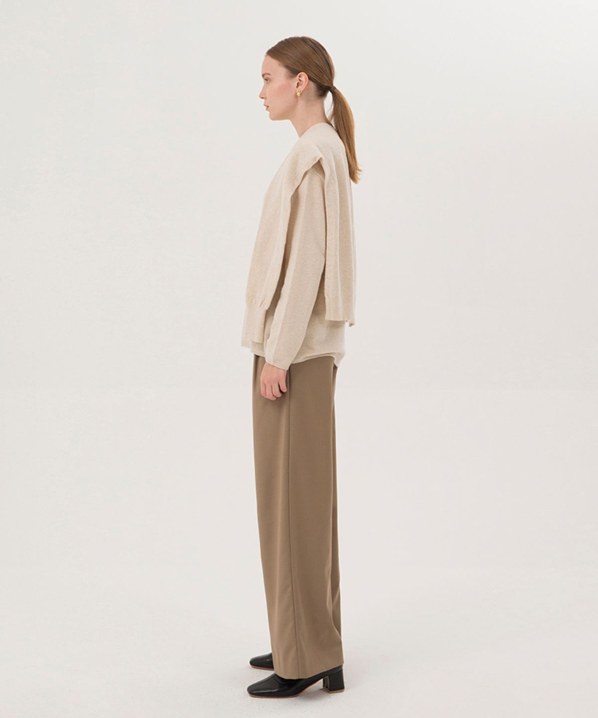 논로컬(NONLOCAL) Wholegarment Shawl - Beige