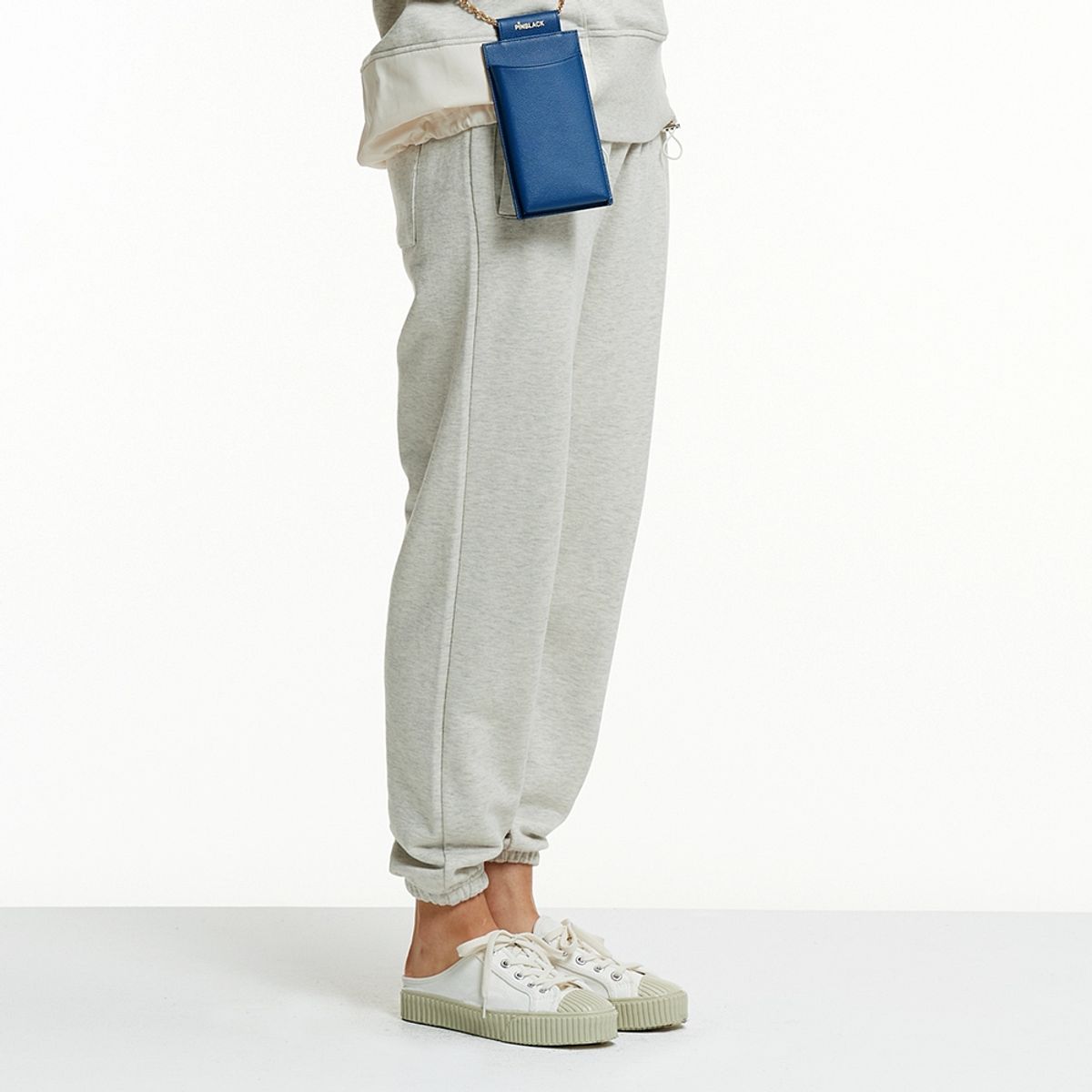 핀블랙(PINBLACK) PIN JOGGERTRAINING PANTS IVORY
