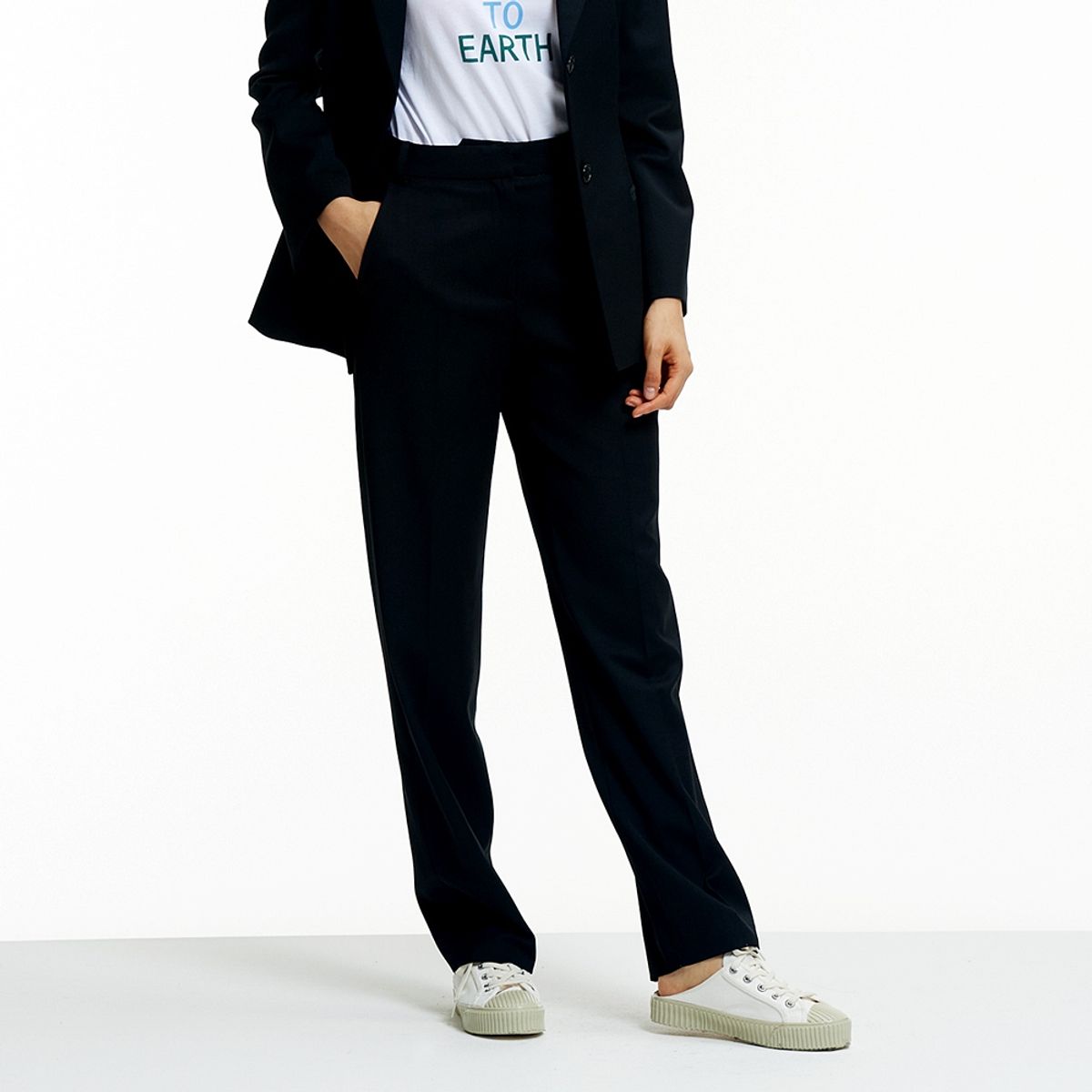 핀블랙(PINBLACK) 3PCS REGULAR FIT SLACKS BLACK