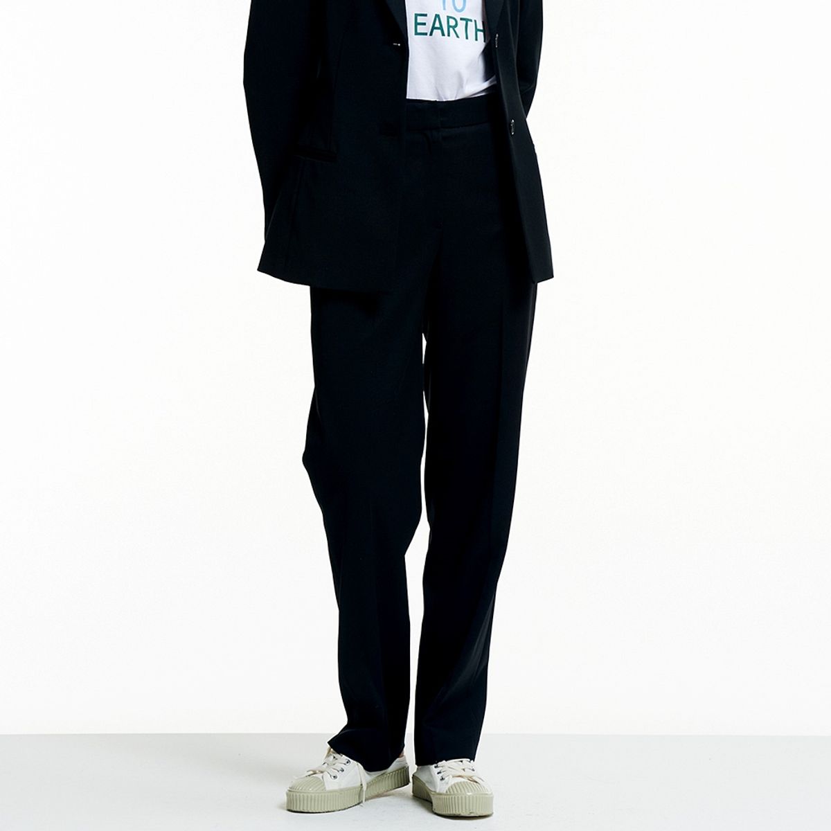 핀블랙(PINBLACK) 3PCS REGULAR FIT SLACKS BLACK