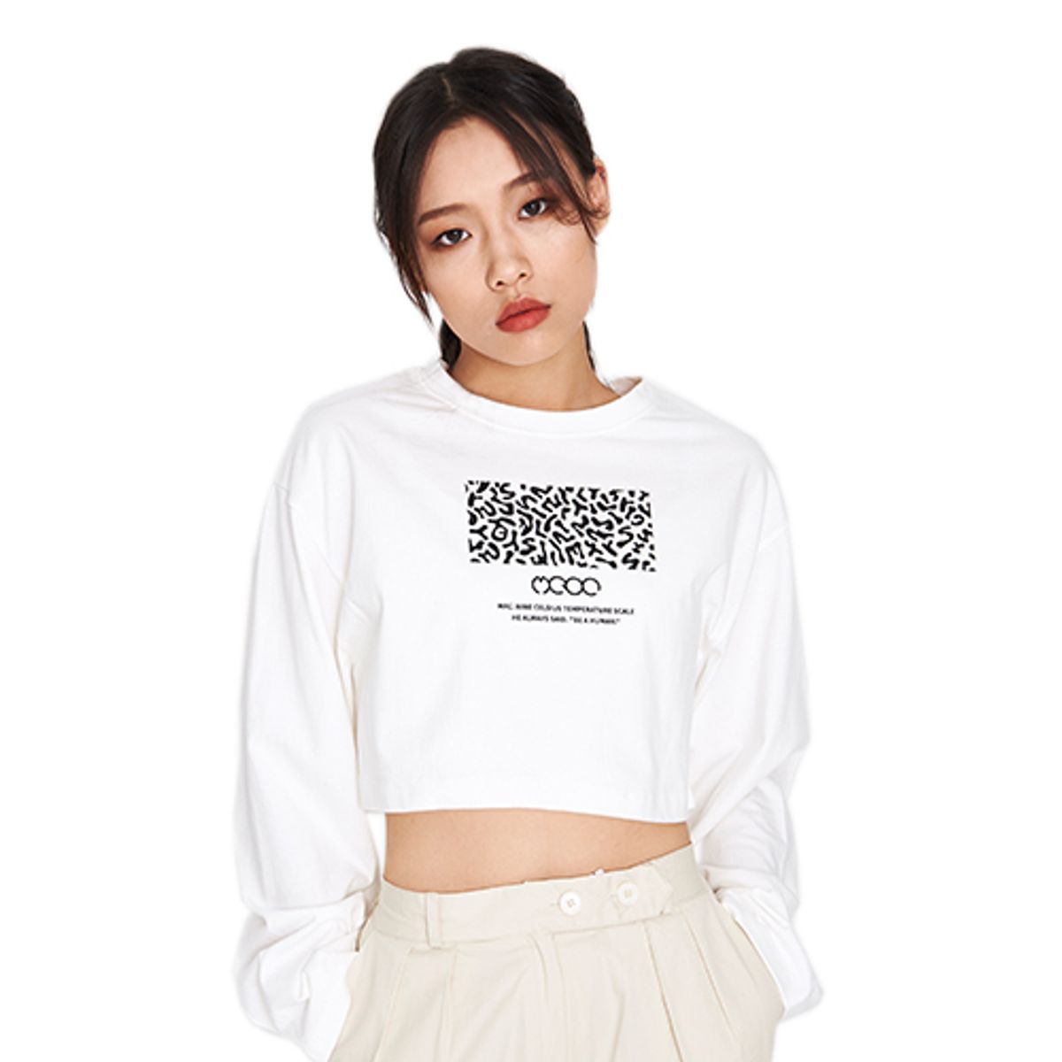 맥나인도씨(MAC 9ºC) 호피 긴팔 크롭 티셔츠_화이트
