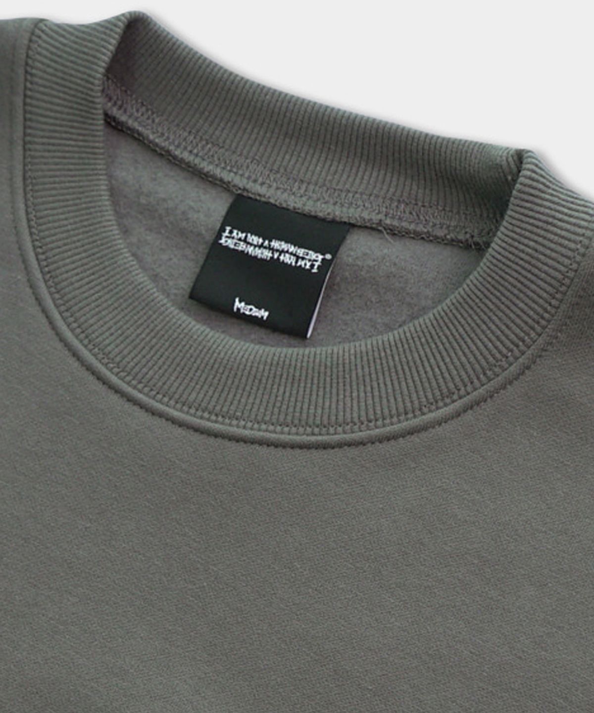 아임낫어휴먼비잉(I AM NOT A HUMAN BEING) BASIC LOGO SWEATSHIRTS - CHARCOAL