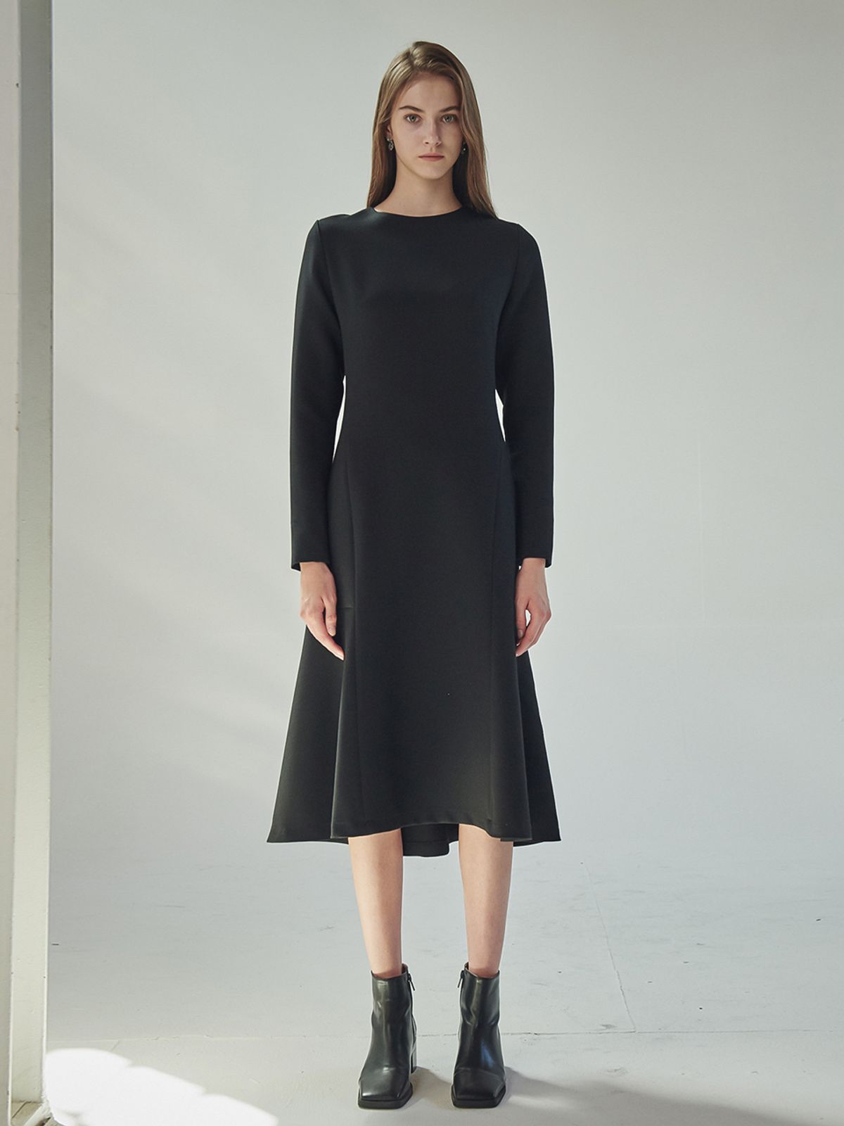아쿠드(ACUD) MERMAID LINE FLARED MIDI DRESS_D.BROWN