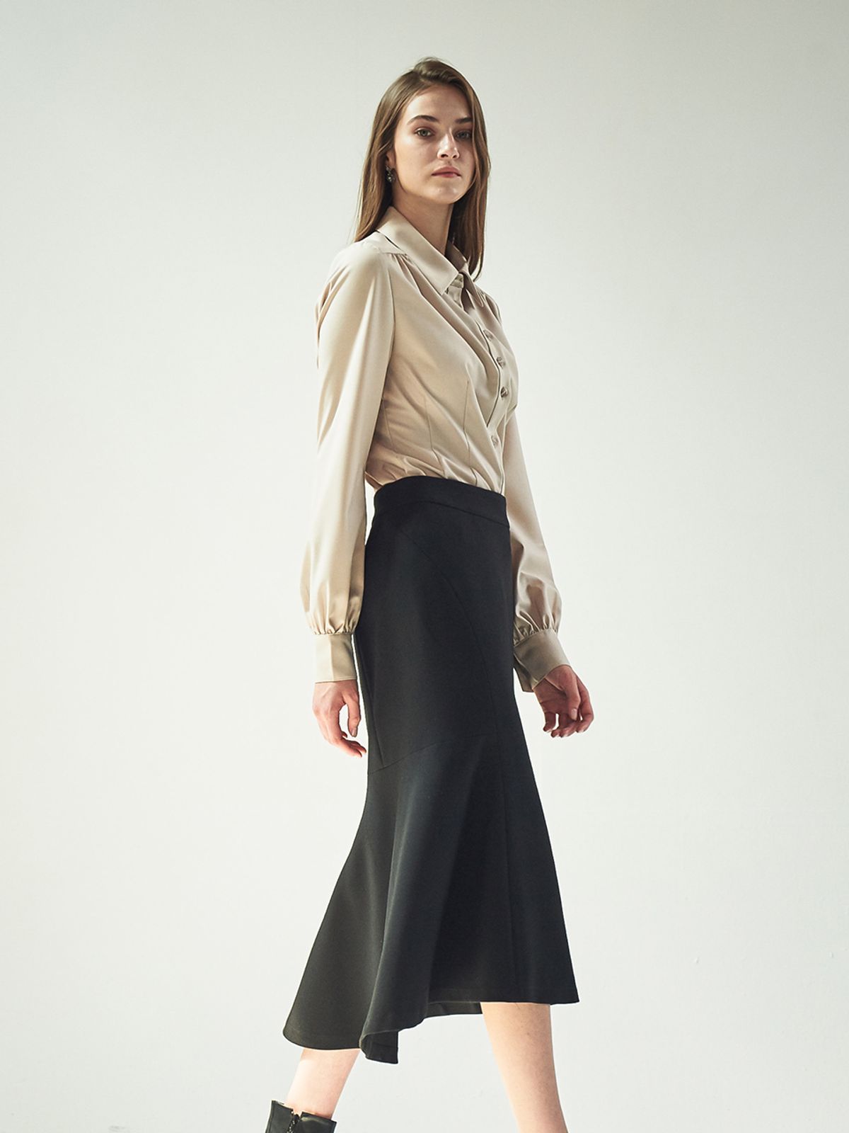 아쿠드(ACUD) MERMAID LINE FLARED SKIRT_BLACK