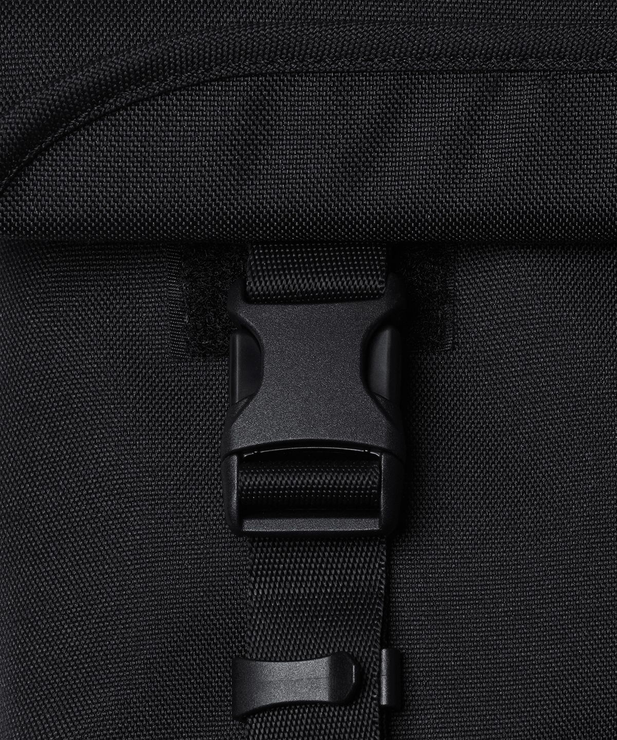 무신사 스탠다드(MUSINSA STANDARD) 코듀라 메신저 백_라지 [블랙]