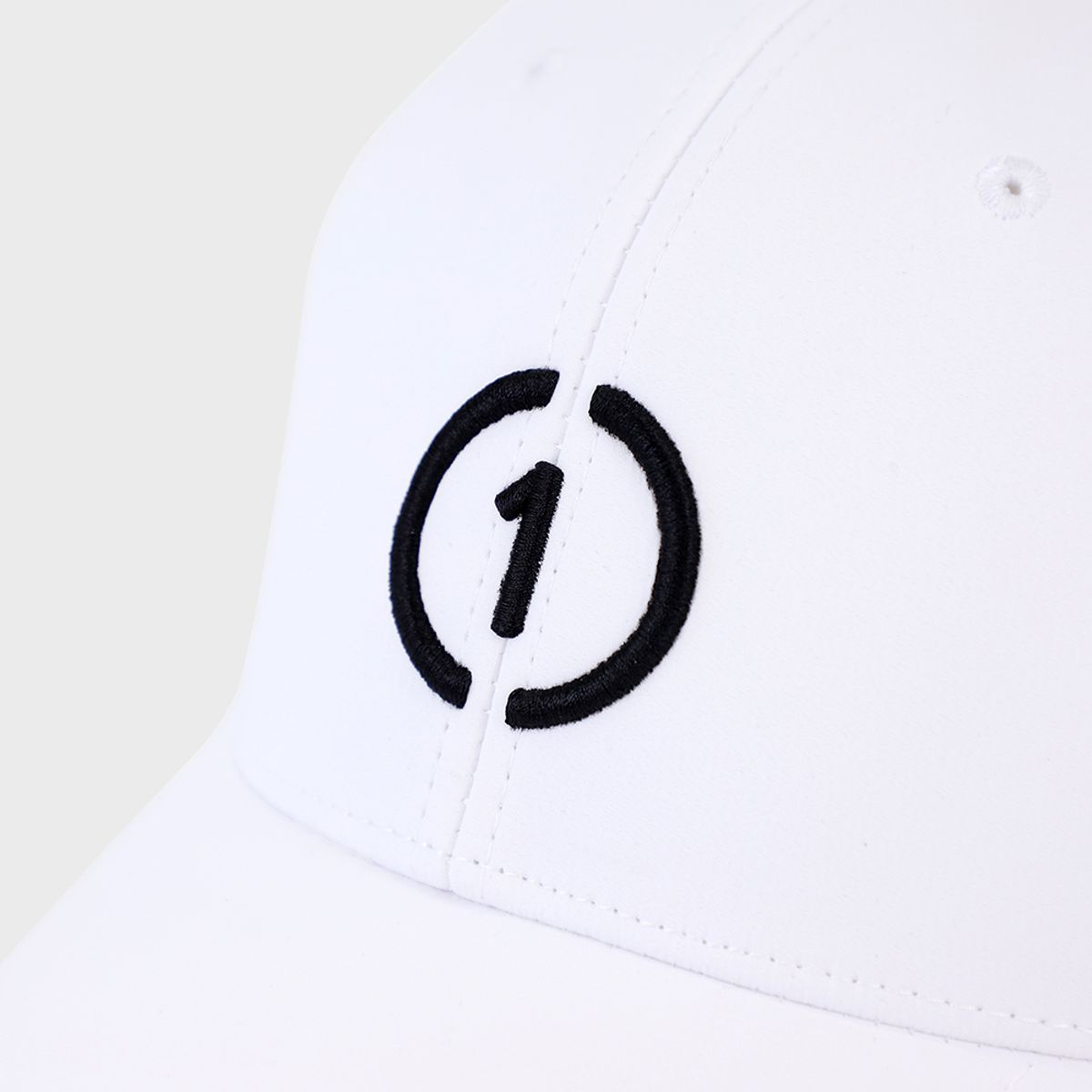 원알엠(ONERM) 사이클론 원 로고 볼캡(화이트)