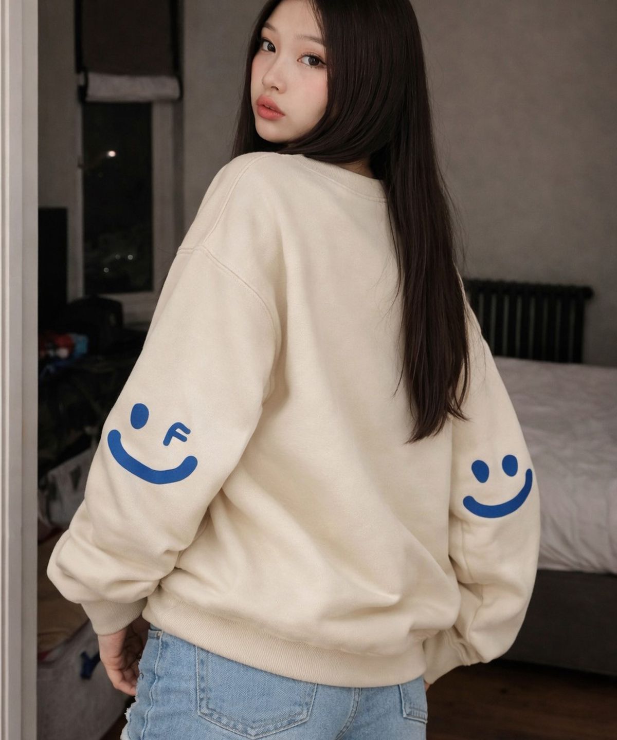 그레이버(GRAVER) [UNISEX]엘보우 스마일드로잉 맨투맨_5color