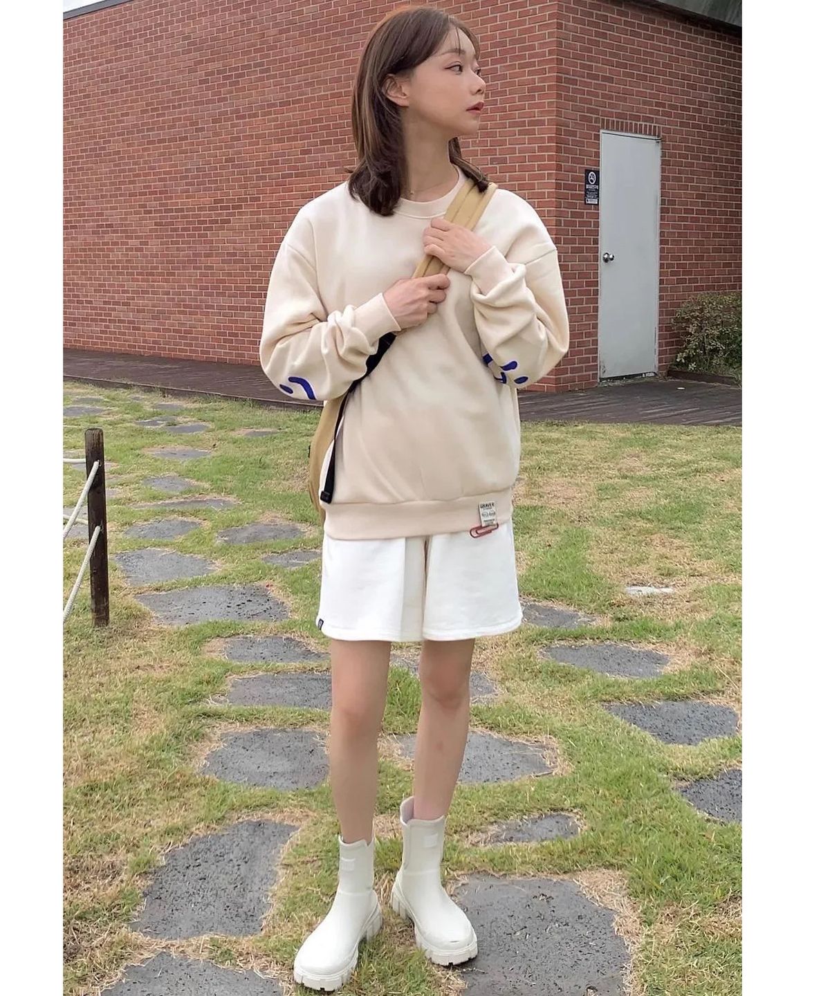 그레이버(GRAVER) [UNISEX]엘보우 스마일드로잉 맨투맨_5color