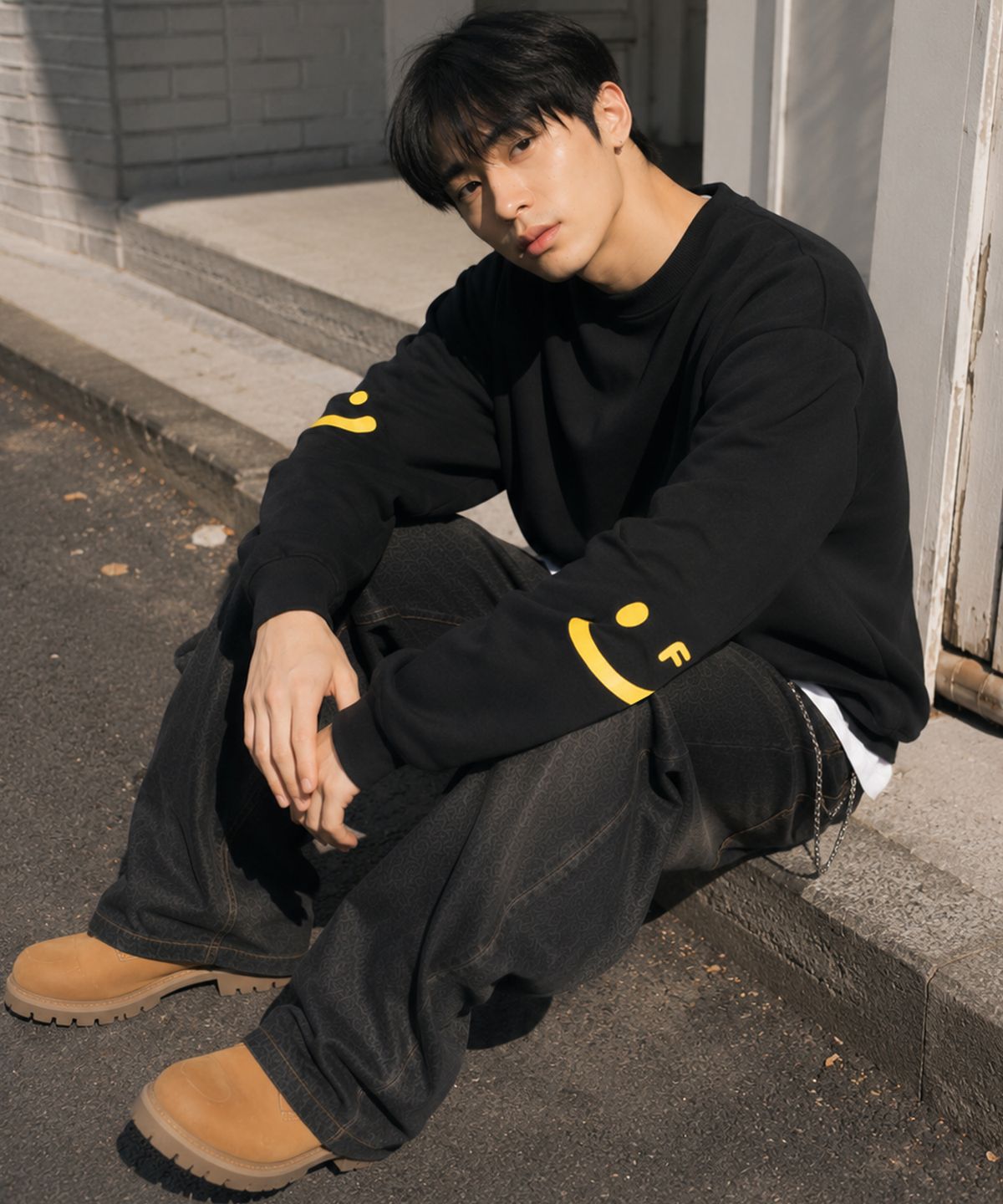 그레이버(GRAVER) [UNISEX]엘보우 스마일드로잉 맨투맨_5color