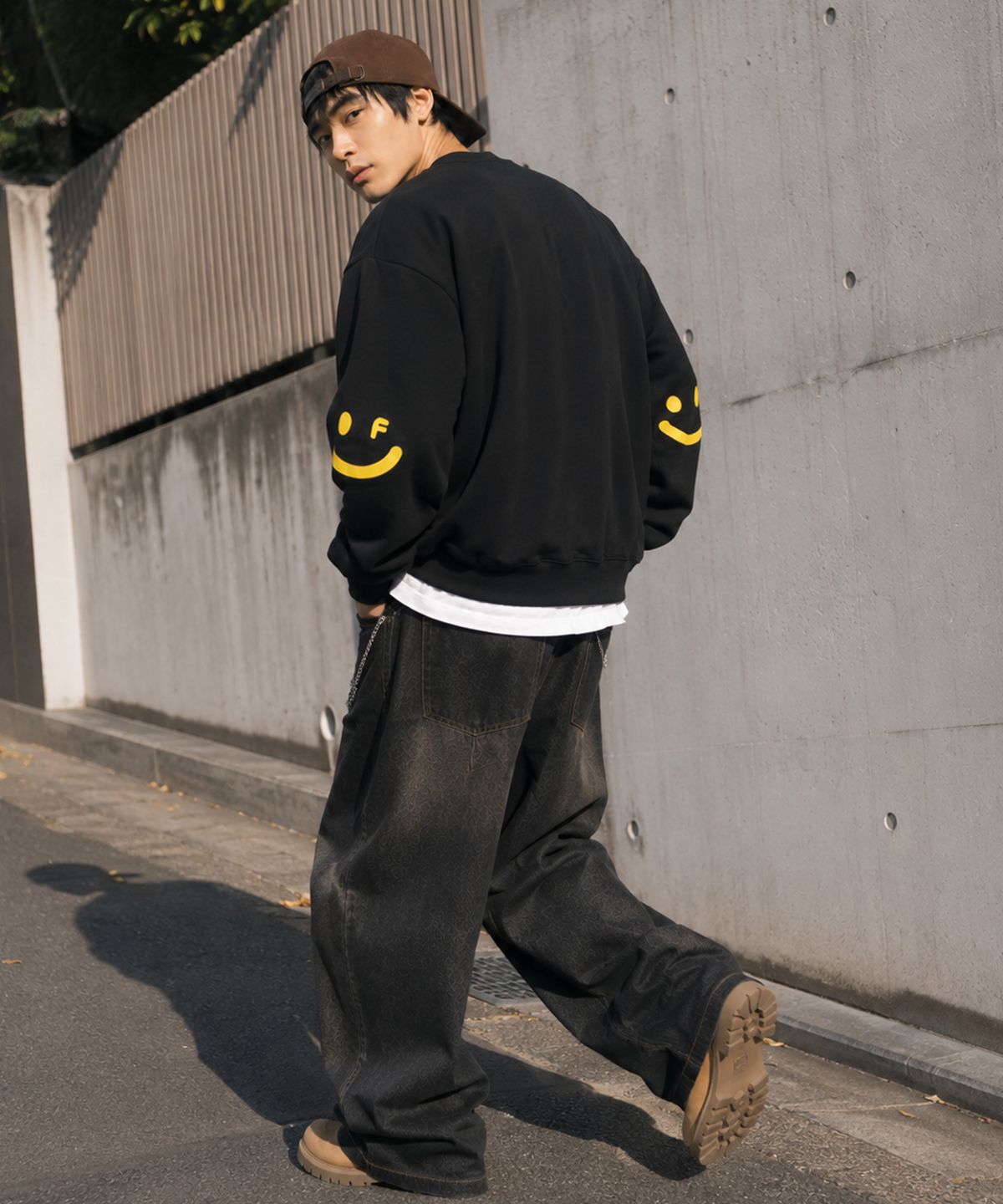 그레이버(GRAVER) [UNISEX]엘보우 스마일드로잉 맨투맨_5color