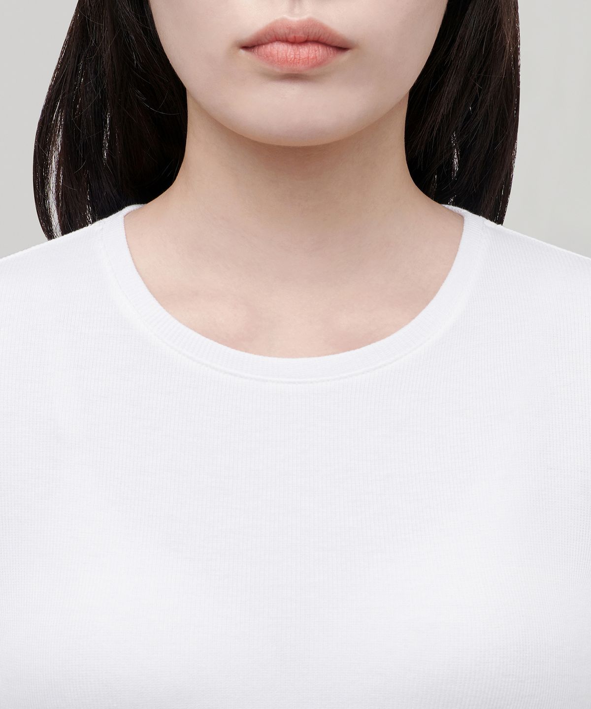 무신사 스탠다드 우먼(MUSINSA STANDARD WOMAN) 우먼즈 리브드 슬림 핏 긴소매 티셔츠 [화이트]