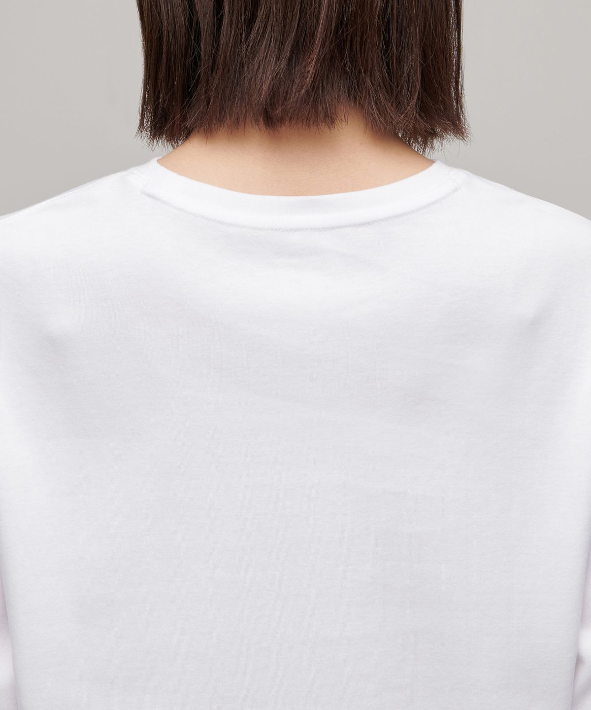 무신사 스탠다드 우먼(MUSINSA STANDARD WOMAN) 우먼즈 릴렉스드 크루 넥 긴소매 티셔츠 [화이트]