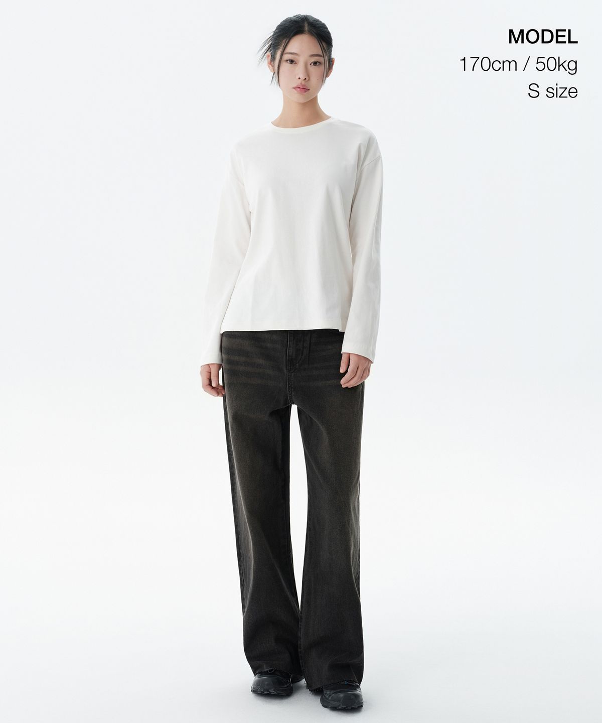 무신사 스탠다드 우먼(MUSINSA STANDARD WOMAN) 우먼즈 릴렉스드 크루 넥 긴소매 티셔츠 [크림]