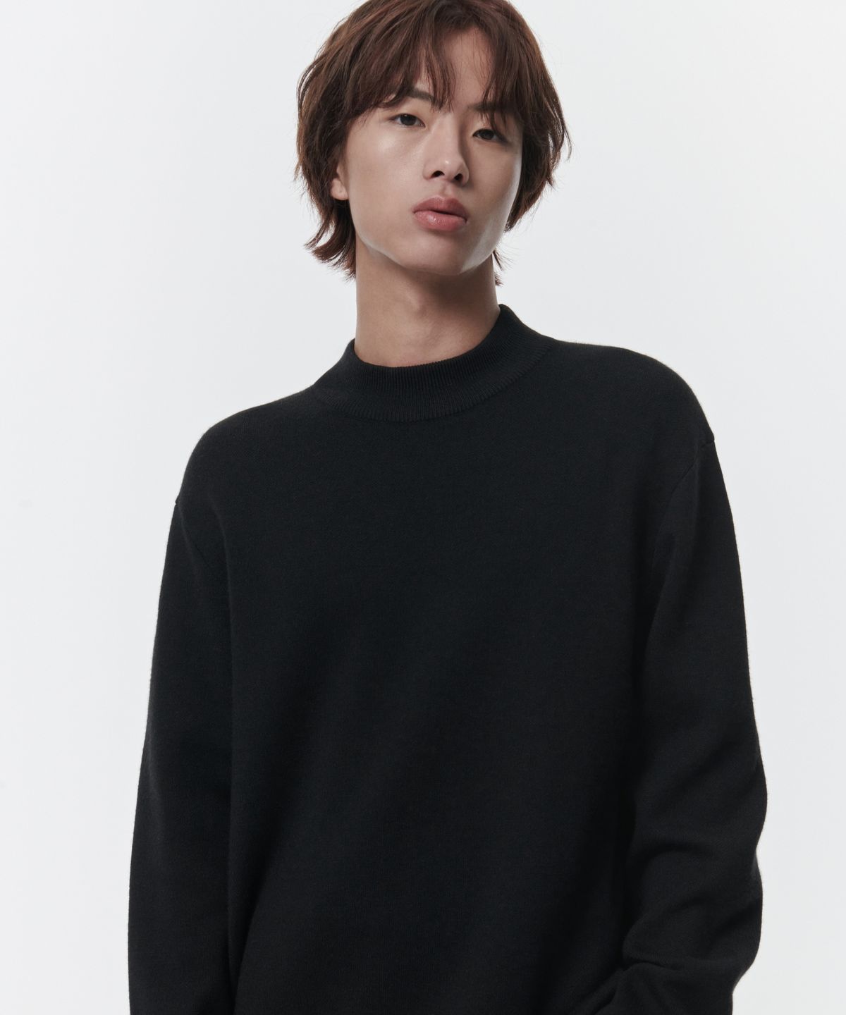 무신사 스탠다드(MUSINSA STANDARD) 미니멀 모크 넥 니트 [블랙]
