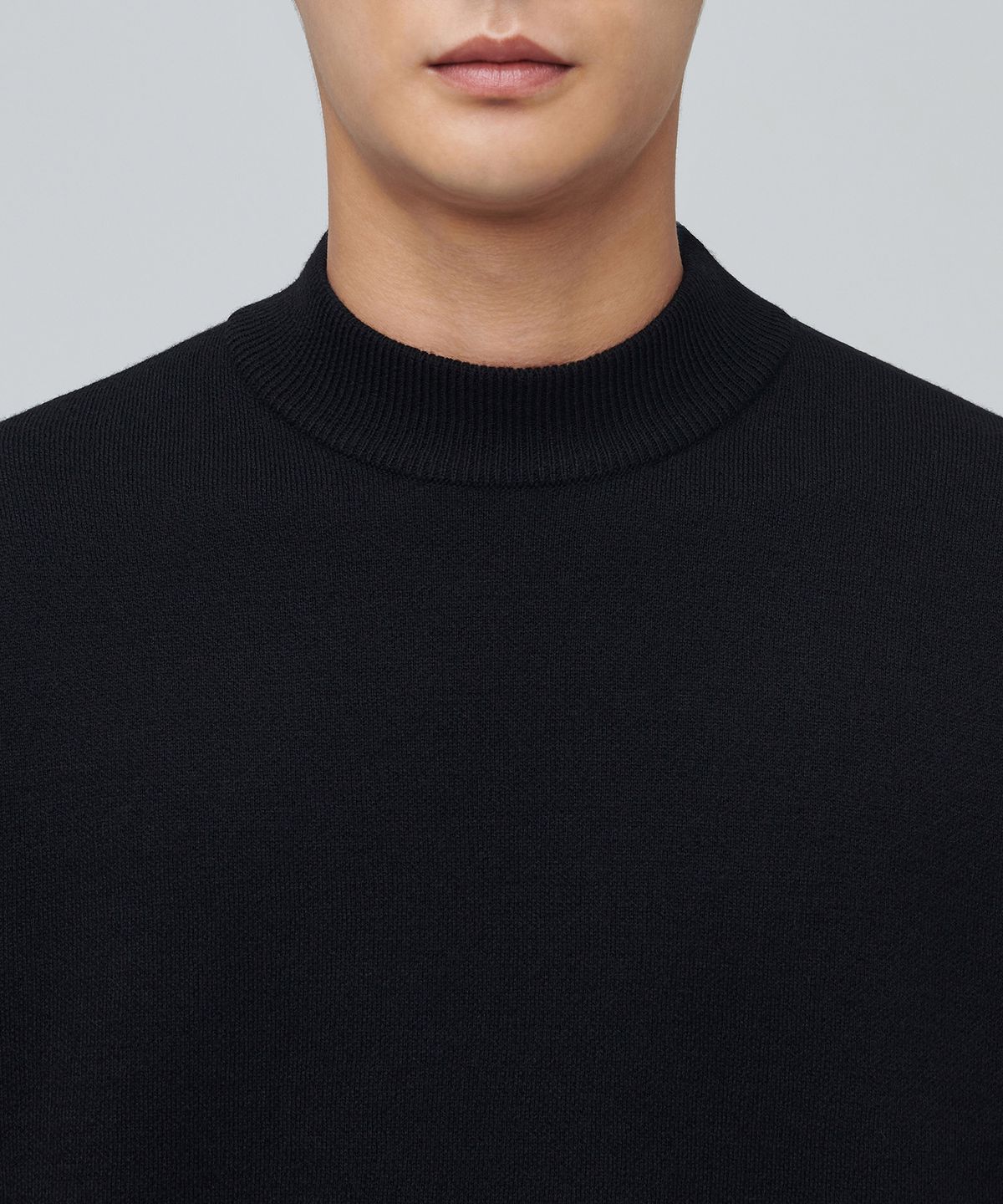 무신사 스탠다드(MUSINSA STANDARD) 미니멀 모크 넥 니트 [블랙]