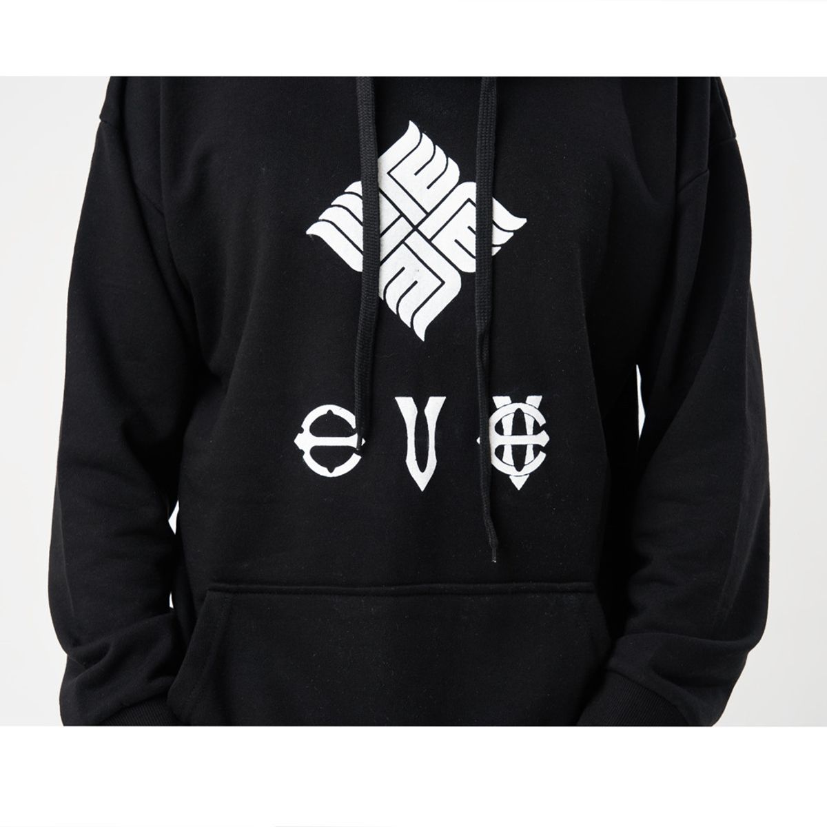 에잇볼륨(EIGHTVOLUME) EV  뉴 엠블렘 오버핏 후드