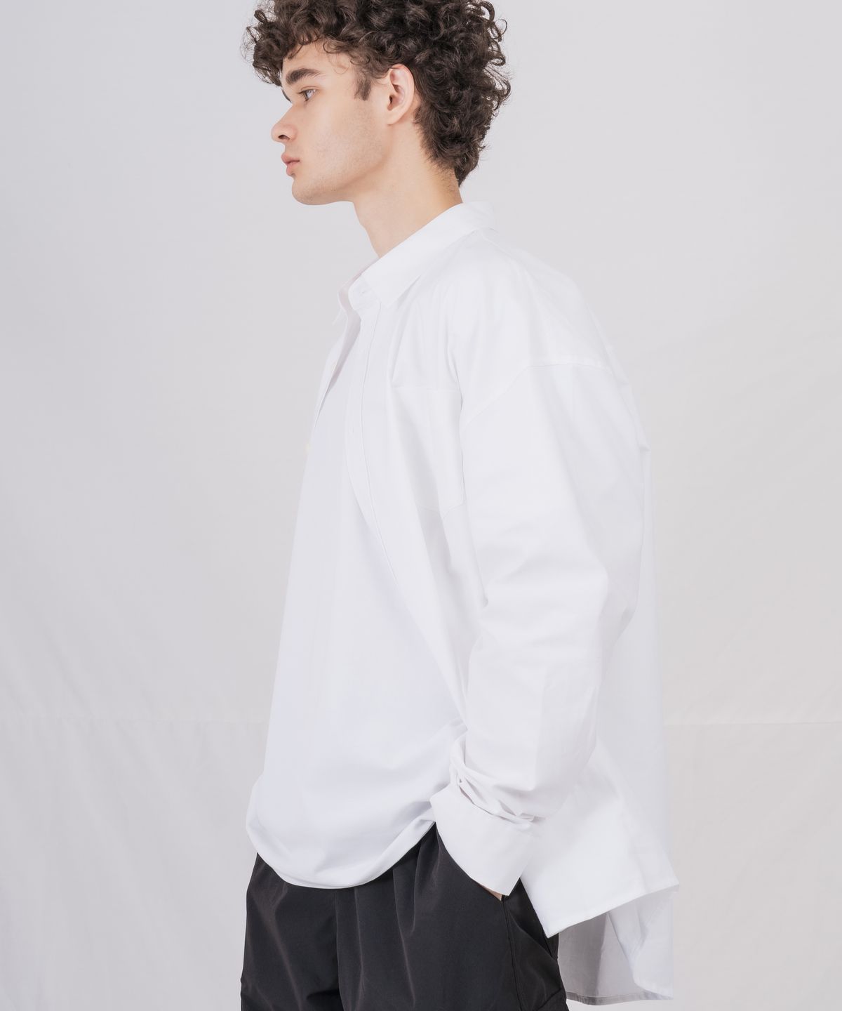 더마일(THEMILE) 엠엘 오버사이즈 옥스포드 셔츠 [WHITE]