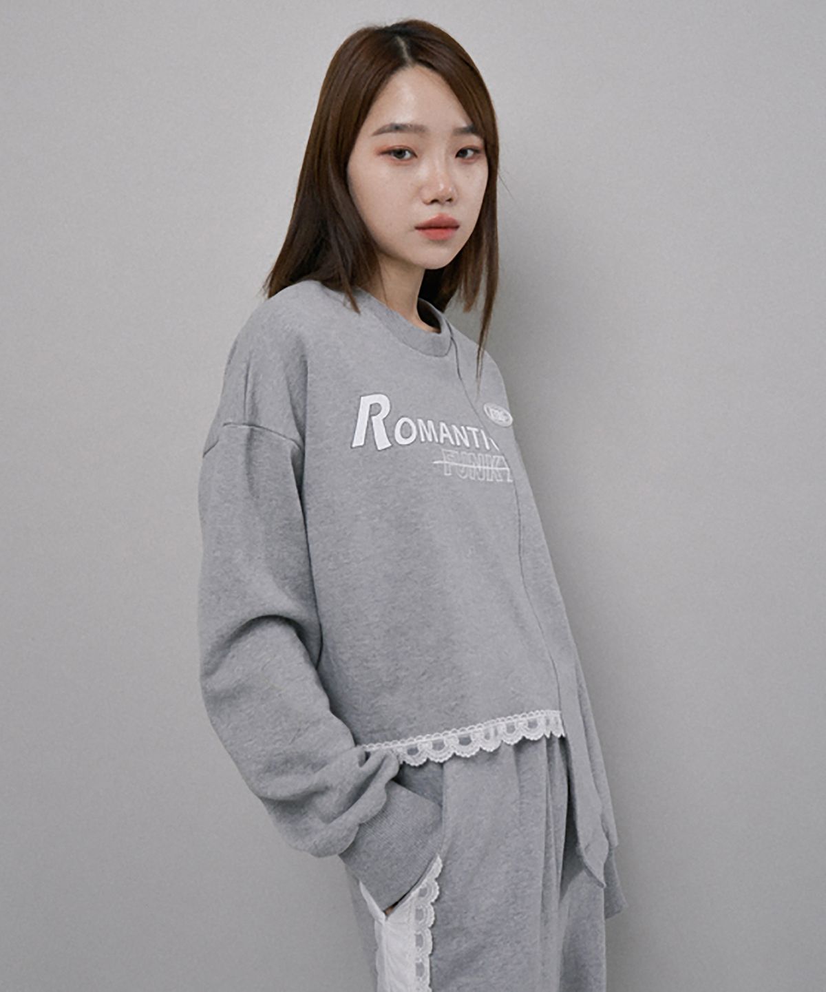 카타르시스(KATHARSIS) FW레이스 맨투맨  그레이