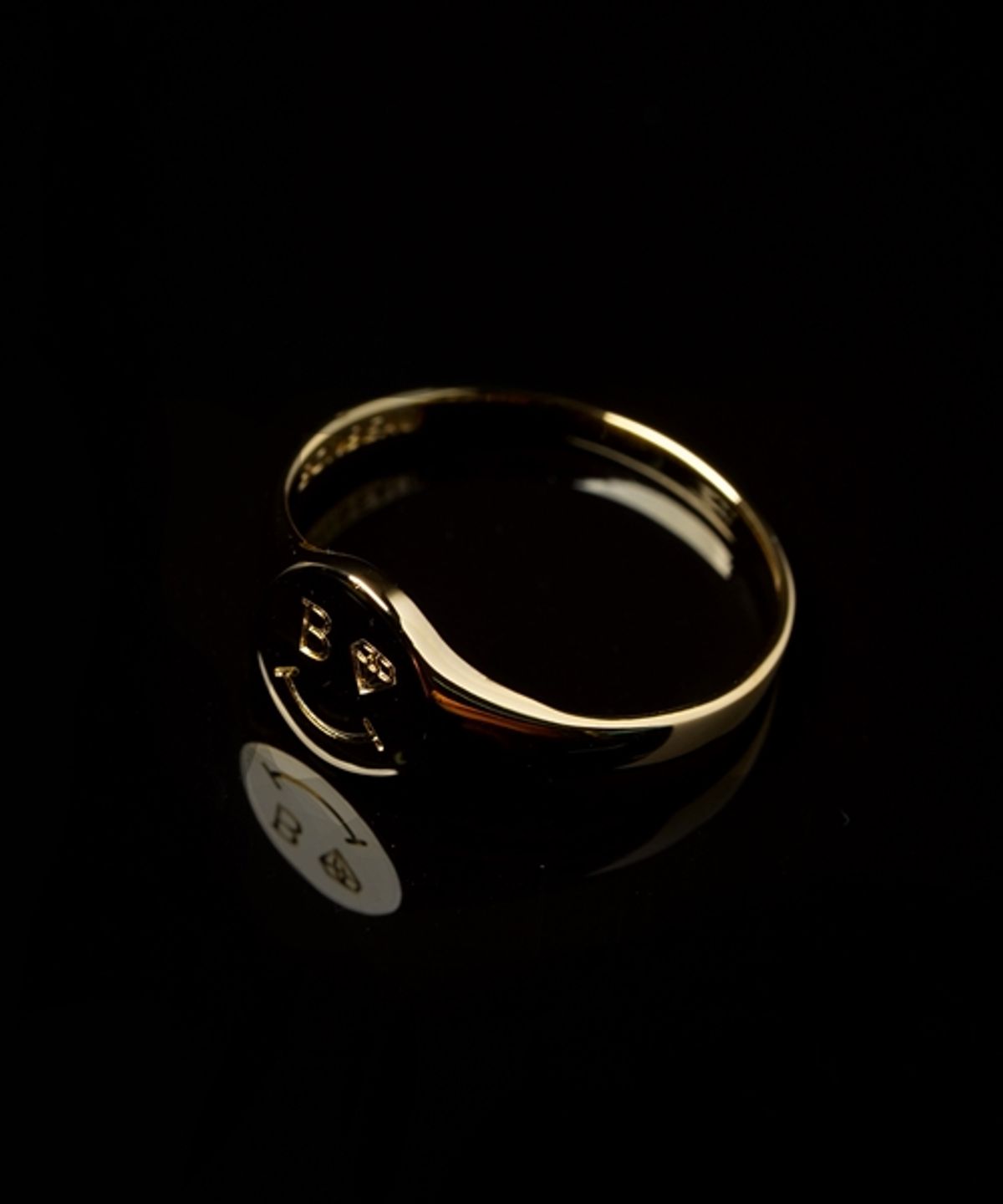봉보(BONBEAU) Kitsch smile face point mini signet Ring 미니 스마일 페이스 포인트 골드 반지