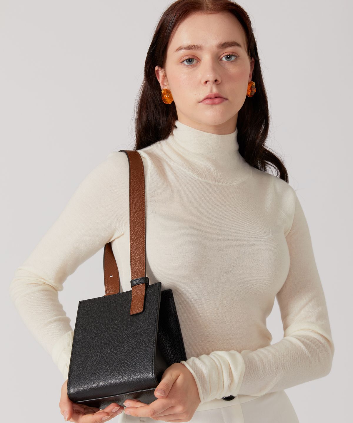 썸띵굿(SOMETHING GOOD) ATTI Bag Mini_BLACK