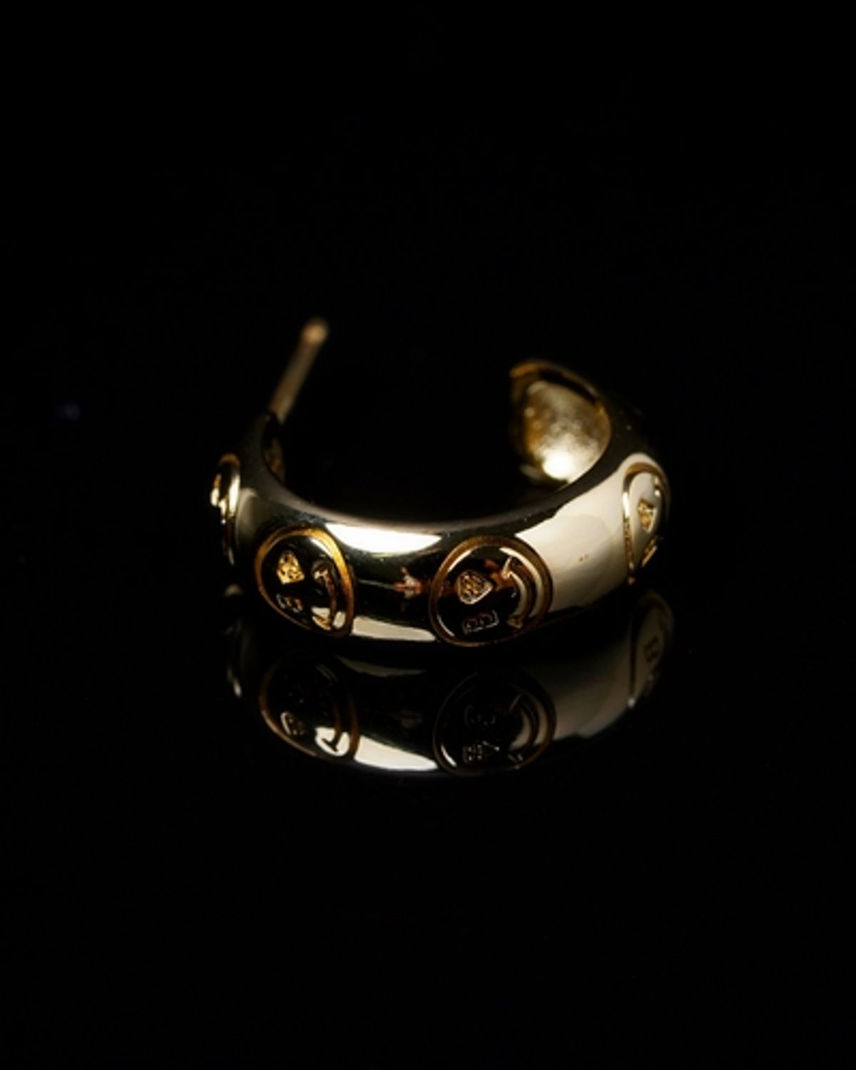 봉보(BONBEAU) BONBEAU Kitsch smile gold hoop Earrings 스마일 볼드링 골드 귀걸이