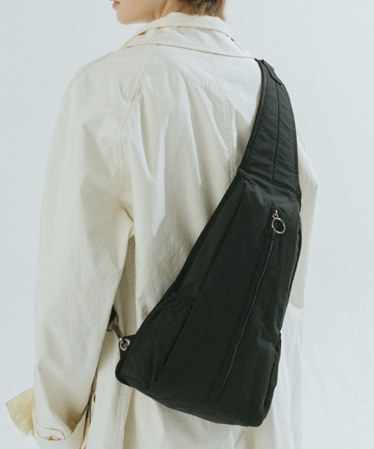 톰투머로우(TOMTOMORROW) aud slingbag [teal black]