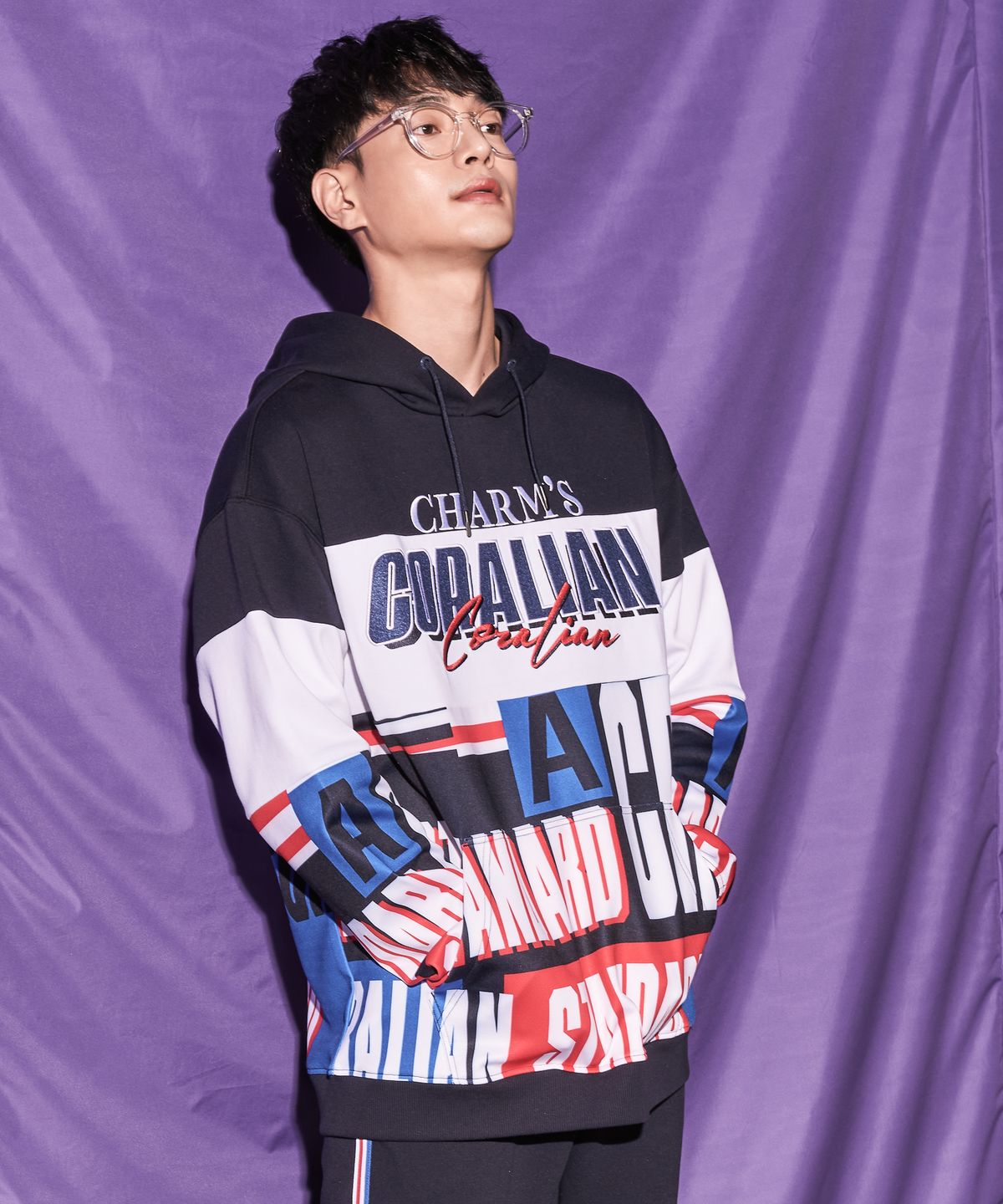 코랄리안(CORALIAN) 런오프 R.B 그래픽 블럭 풀오버 후디 네이비