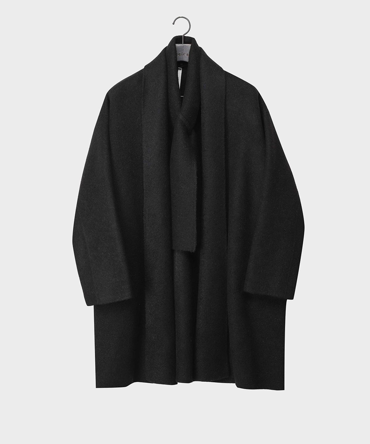 노이어(NOIRER) 22FW 핸드메이드 수리알파카 머플러 코트 (블랙)