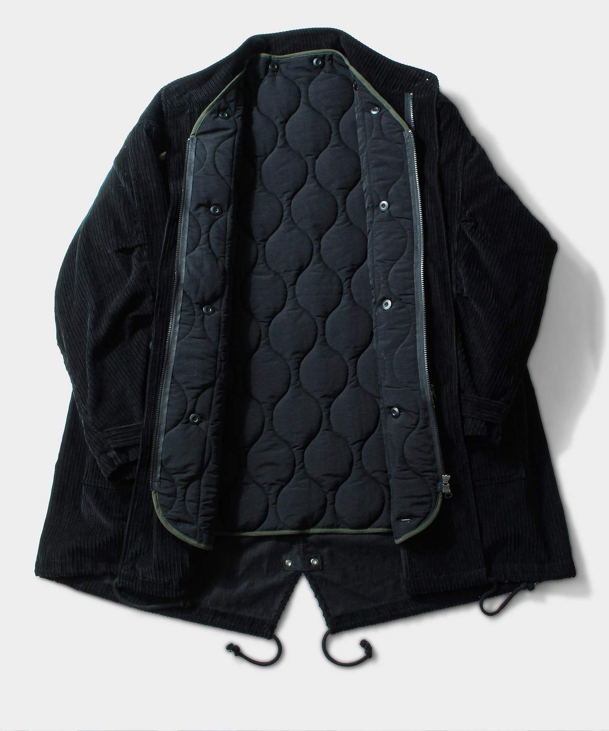 비디알(VDR) CORDUROY TOGGLE FISHTAIL PARKA [Black Night]