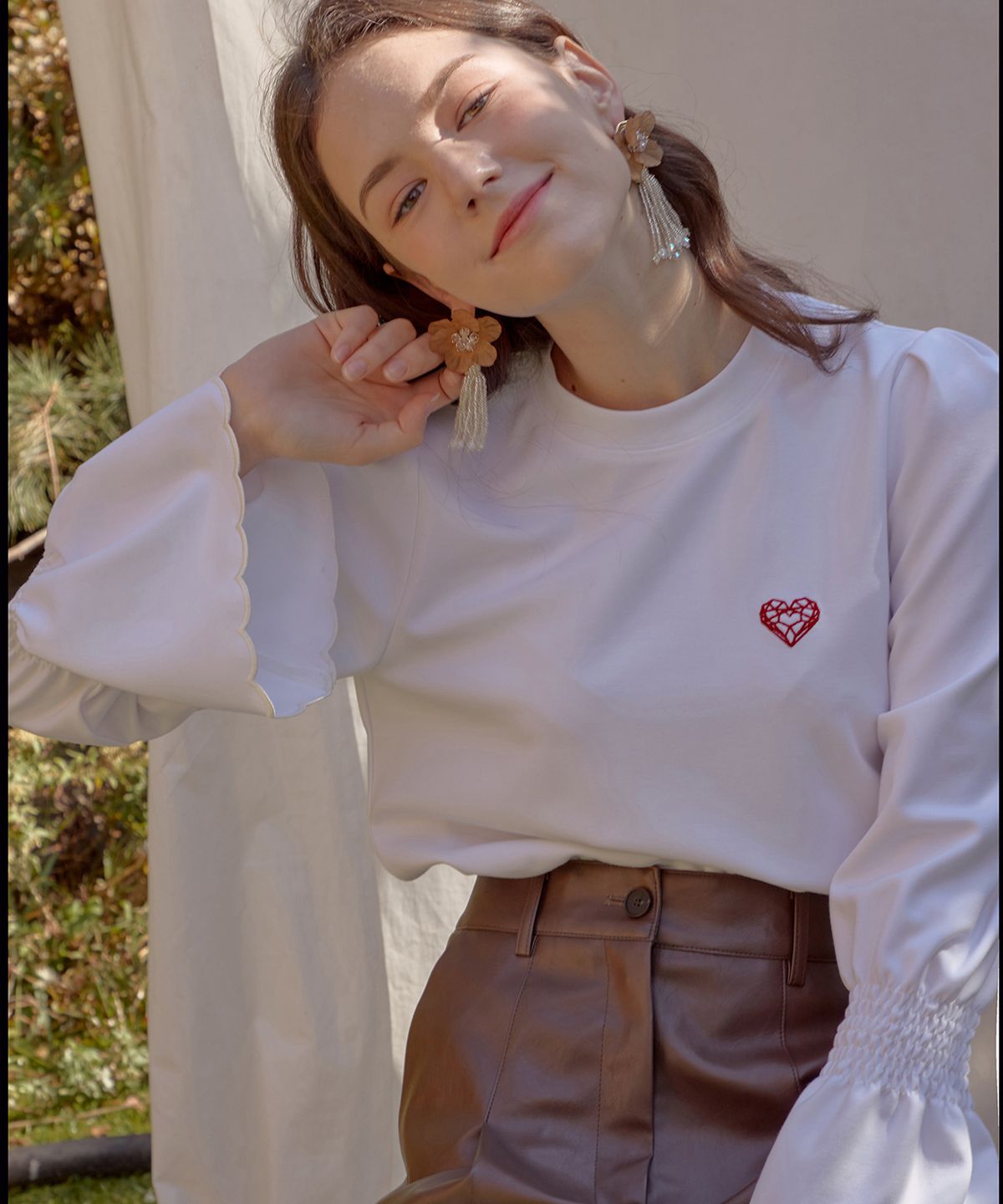 쥴리앤칼라(JULIY&CALLA) 20FW 쥴리러브스웻셔츠 화이트